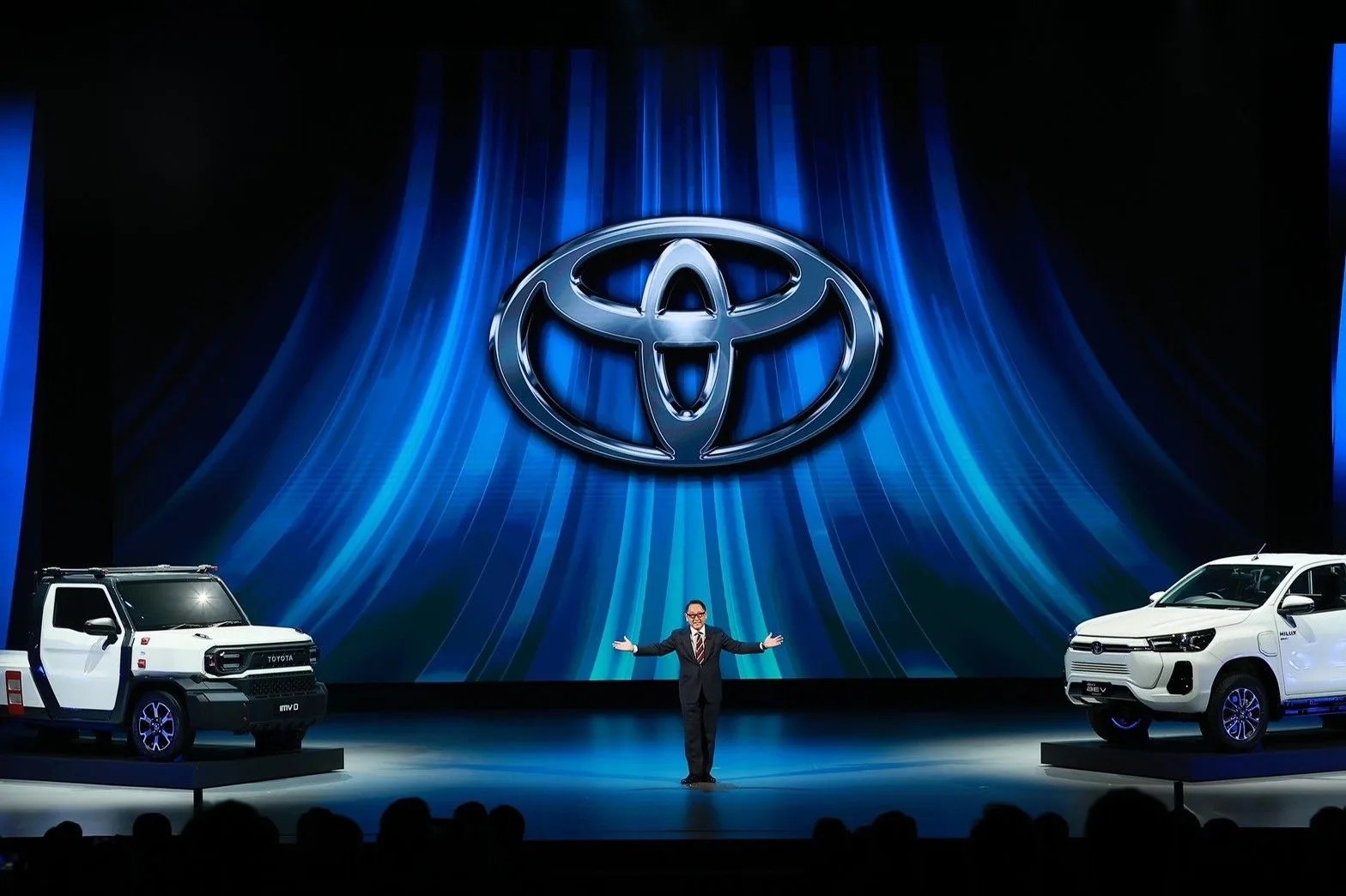 toyota electric pickups unveiled on stage