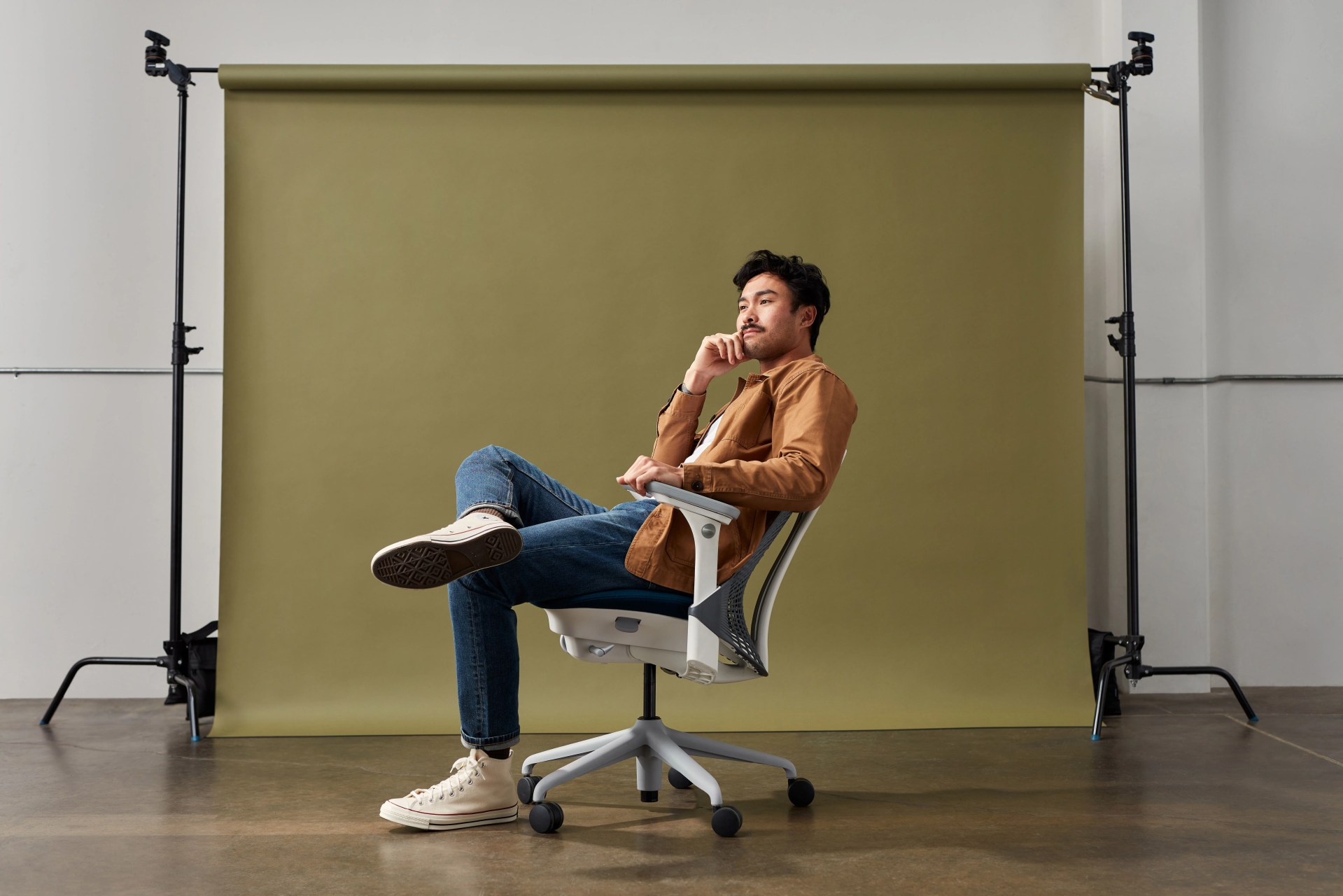 fully desk chair