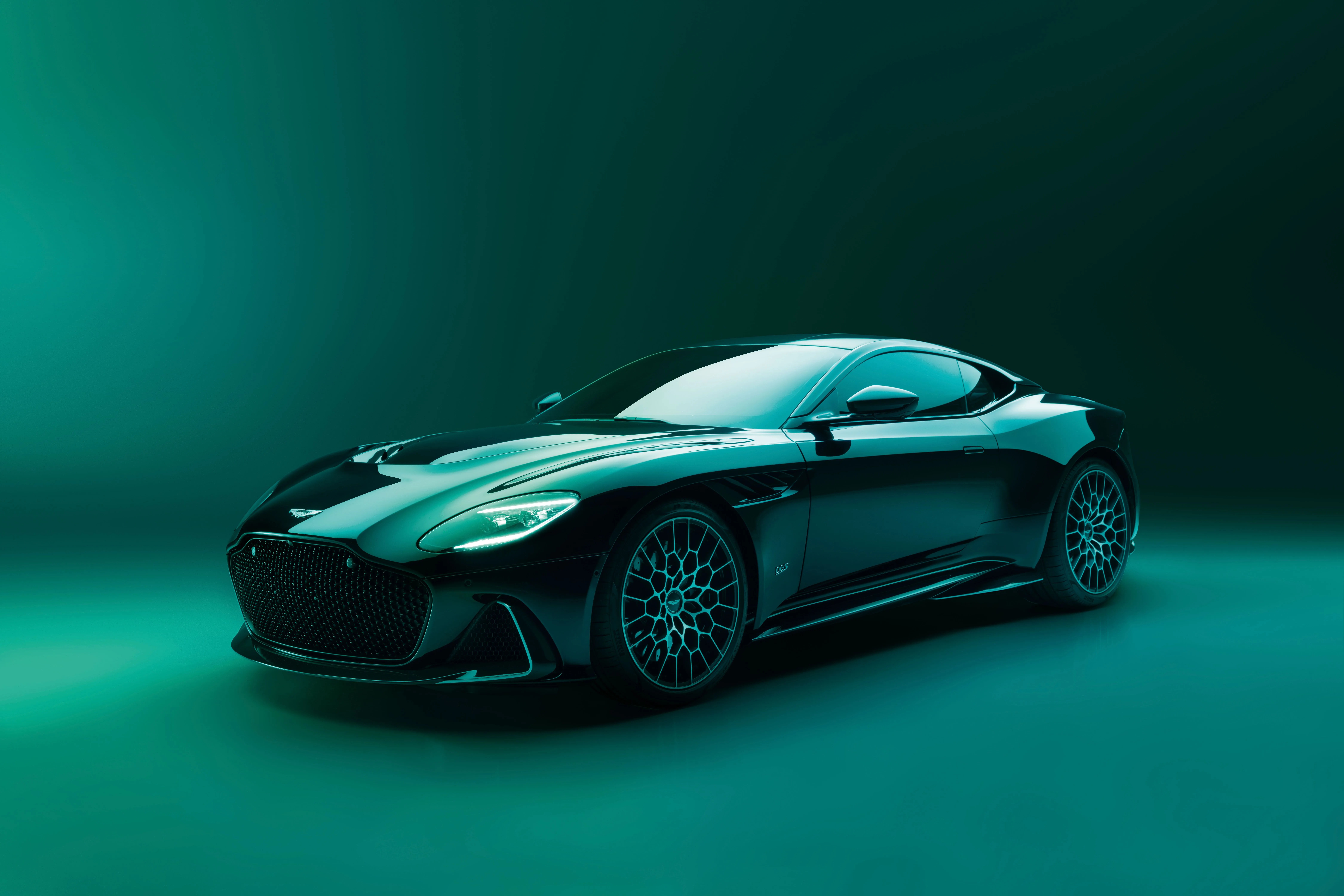 aston martin dbs 770 ultimate