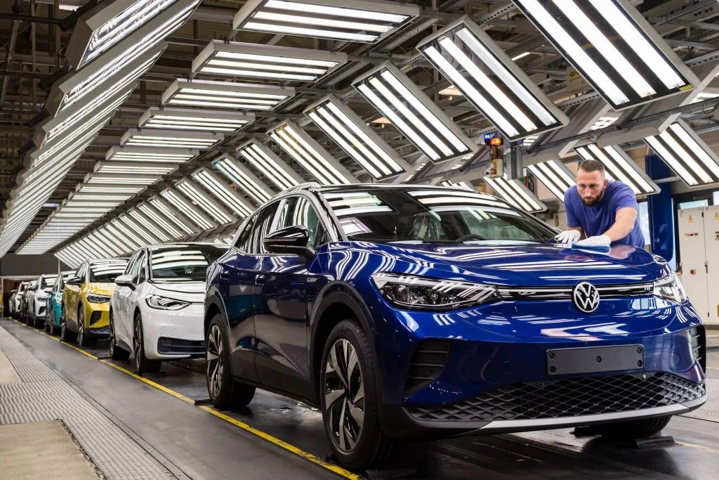 volkswagen id4 production line