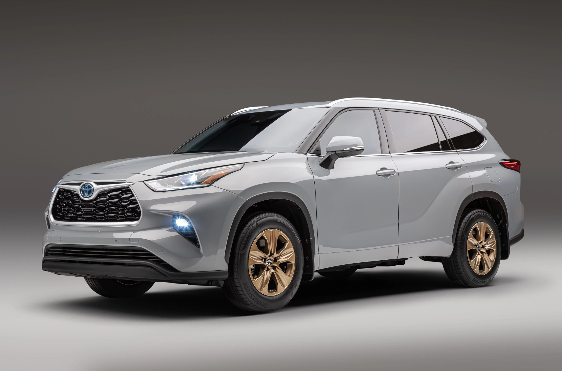toyota highlander with a grey background