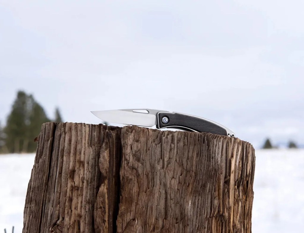 knife on a stump