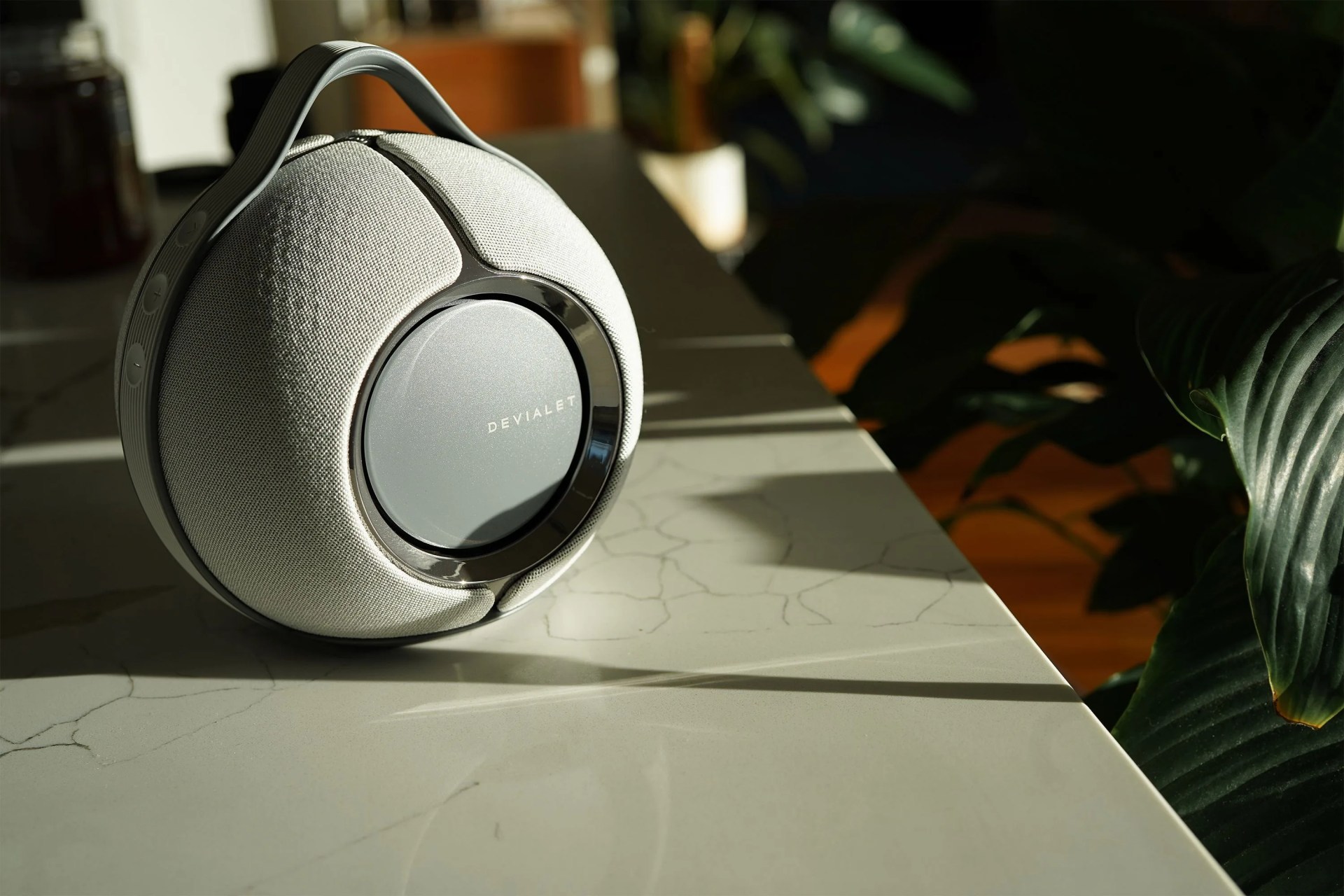 devialet mania speaker