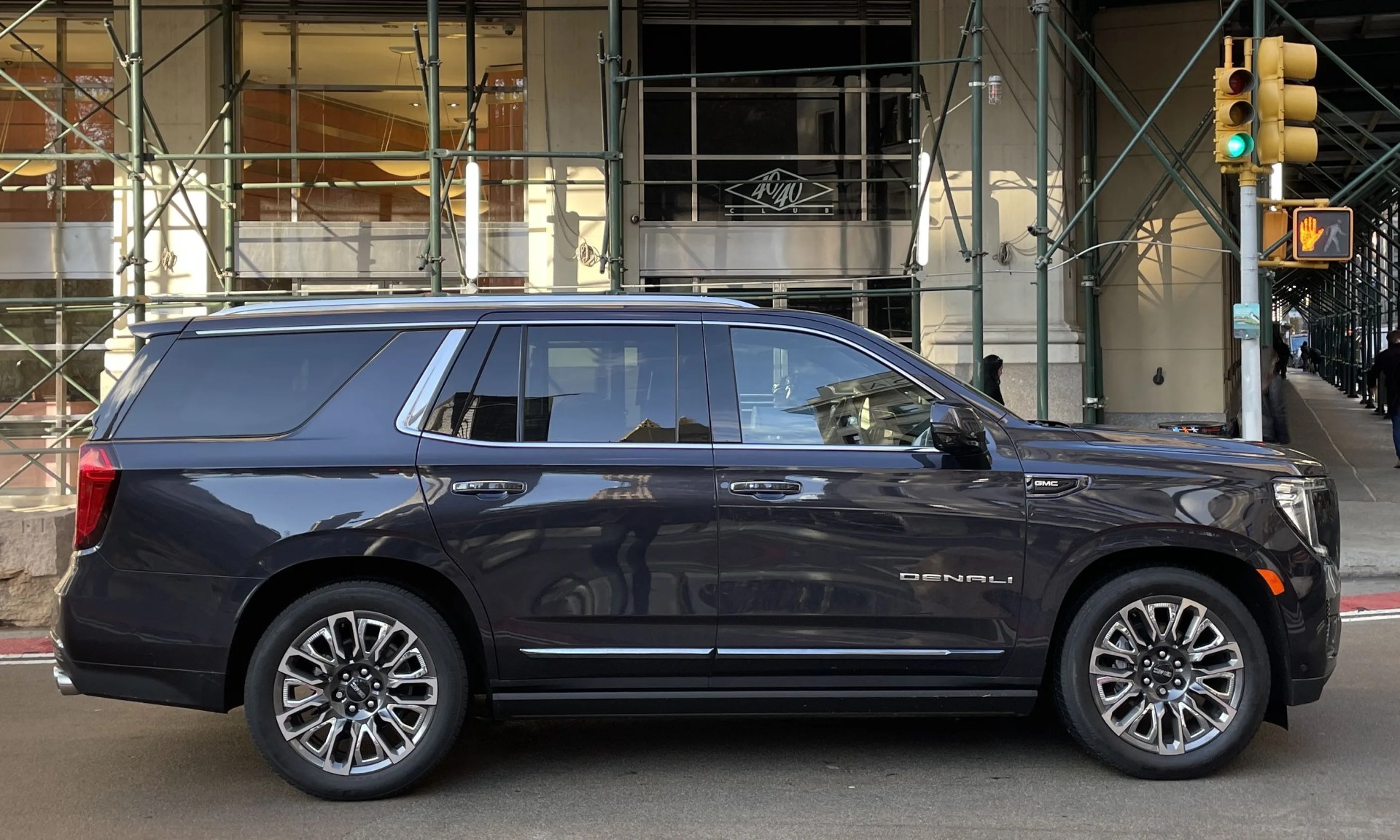 gmc yukon denali ultimate 2023