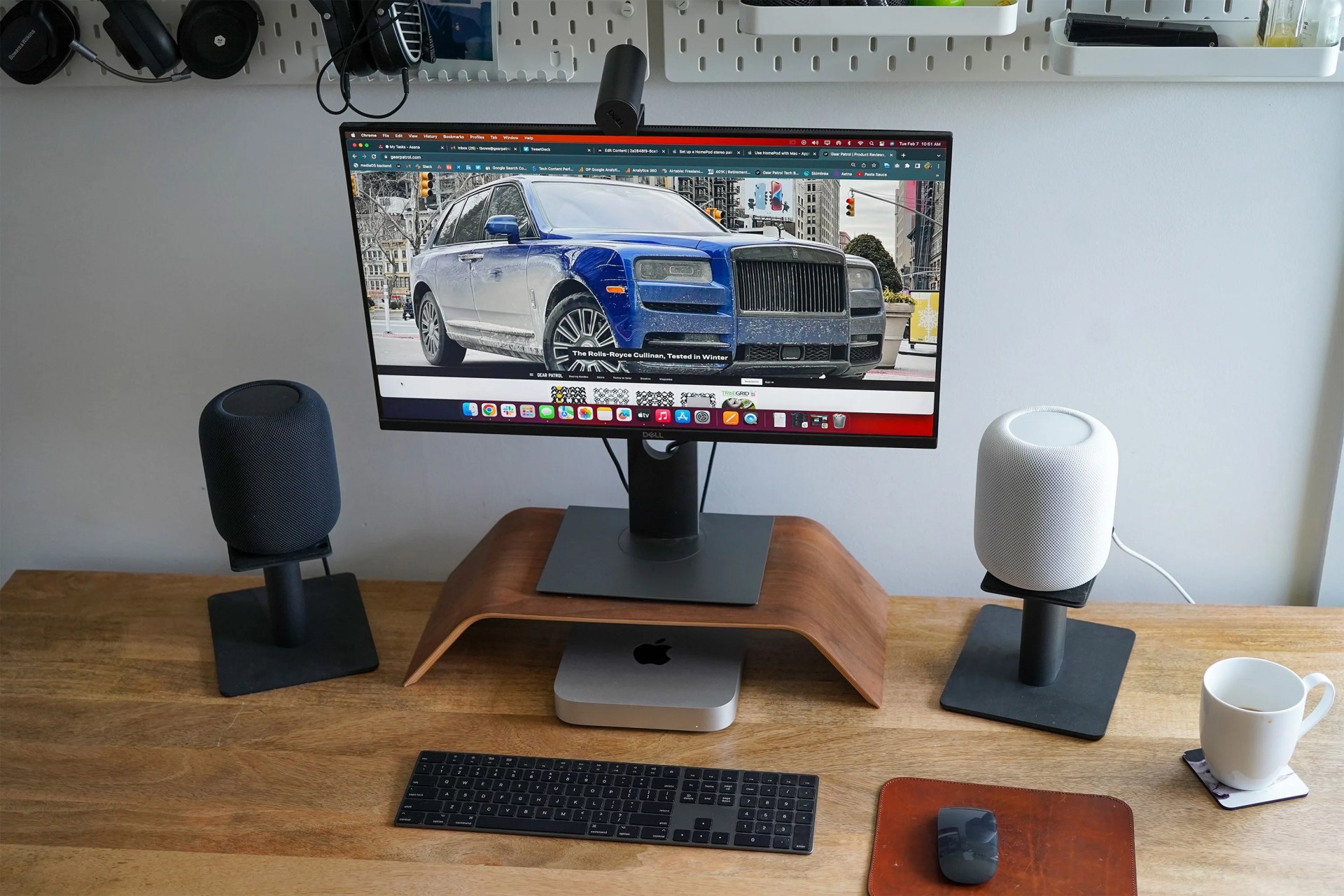 homepods on a desk