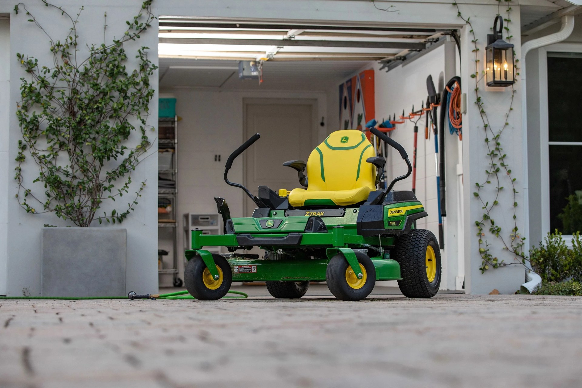 john deere z370r electric ztrak residential zero turn mower lead