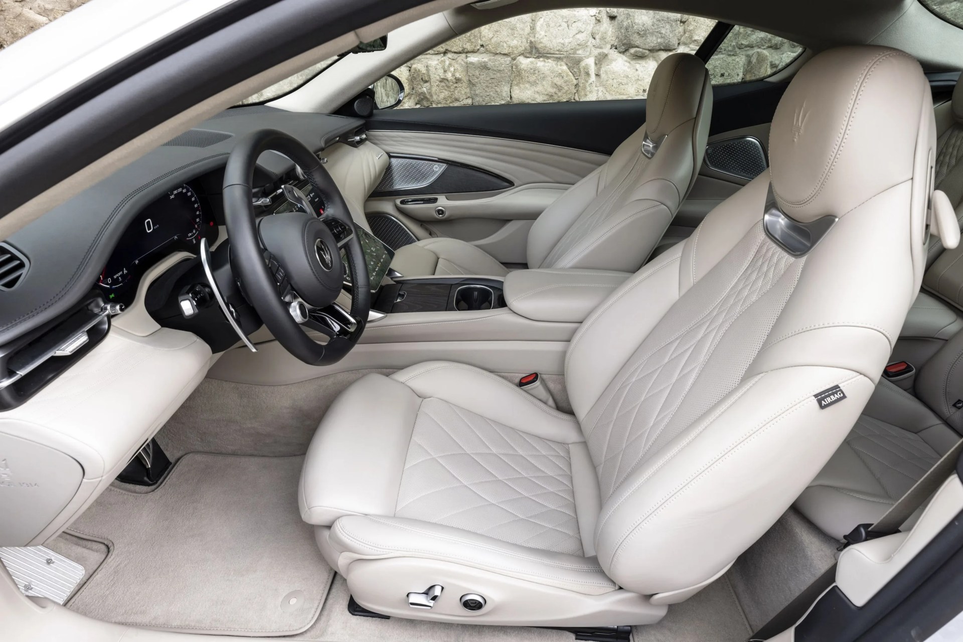 maserati granturismo 2024 interior