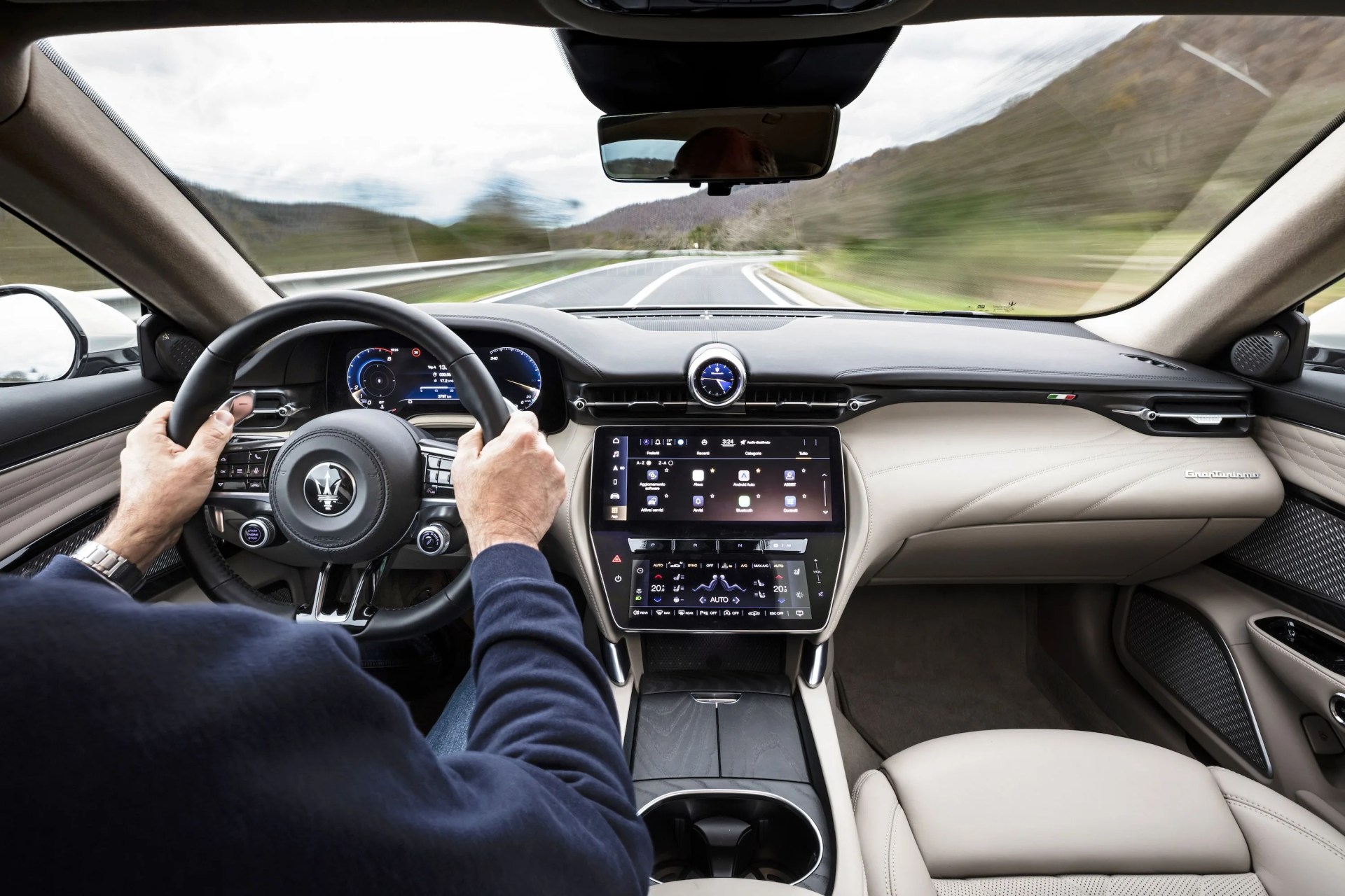 maserati granturismo 2024 interior