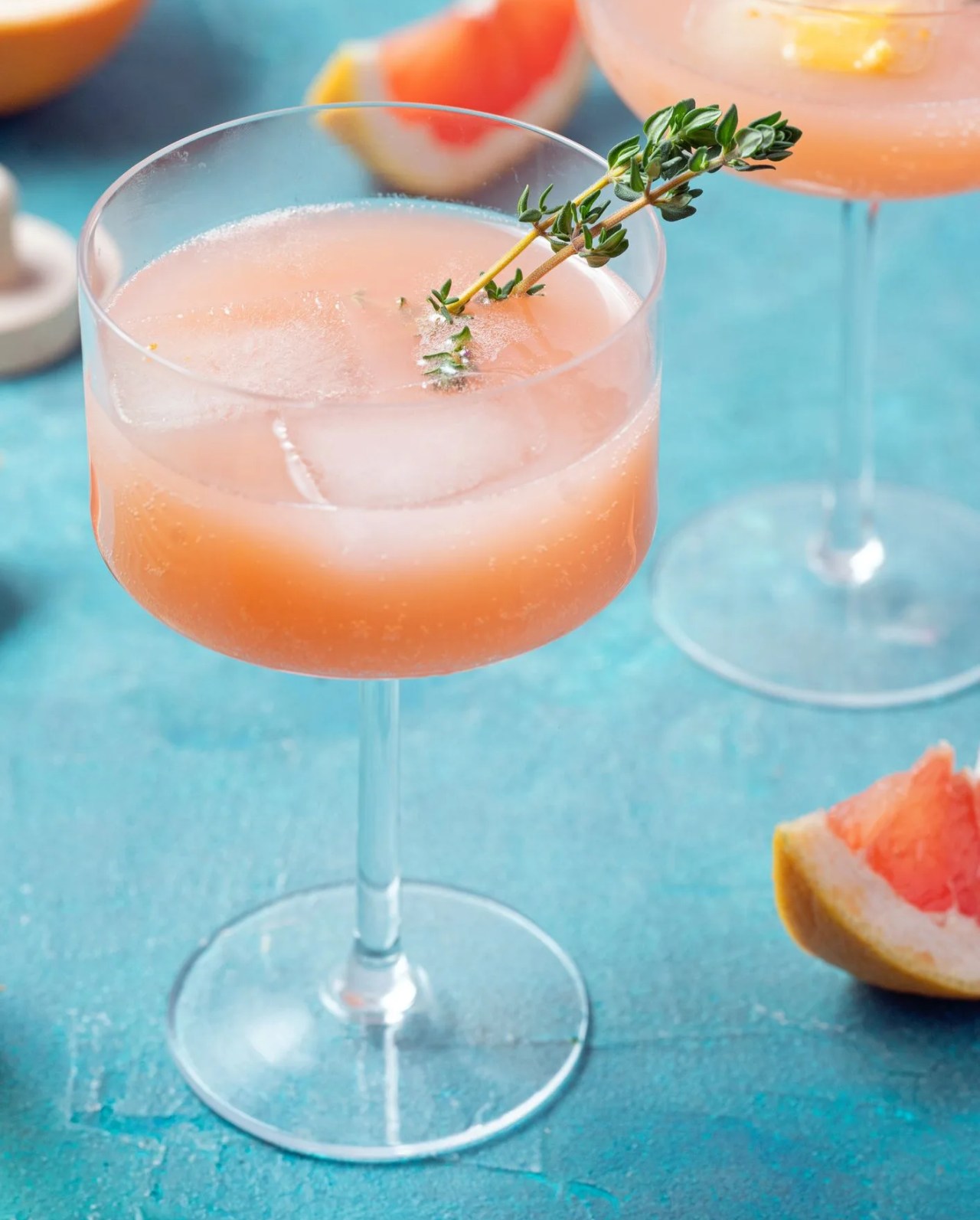 paloma cocktail with grapefruit and tequila