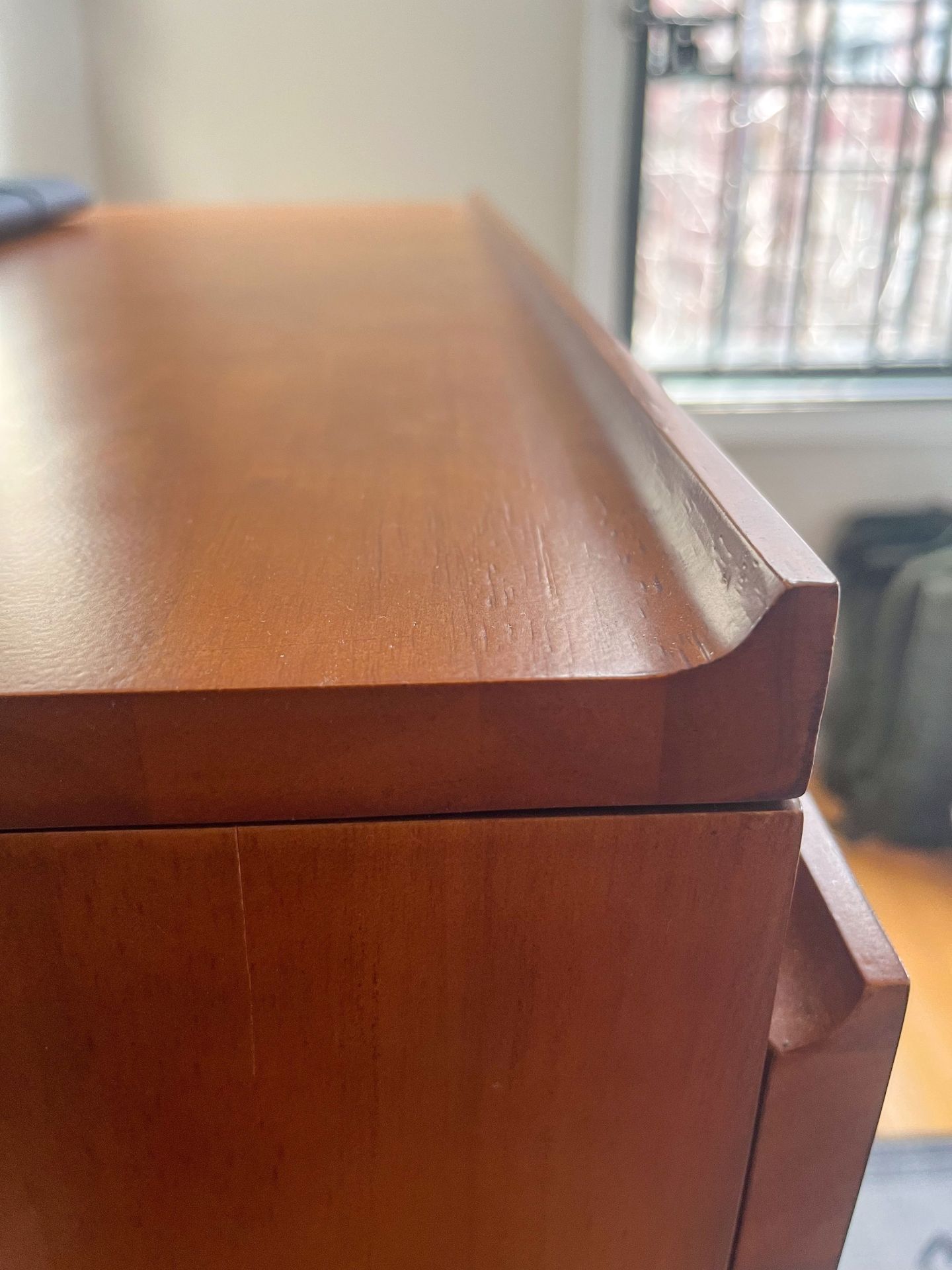 thuma dresser