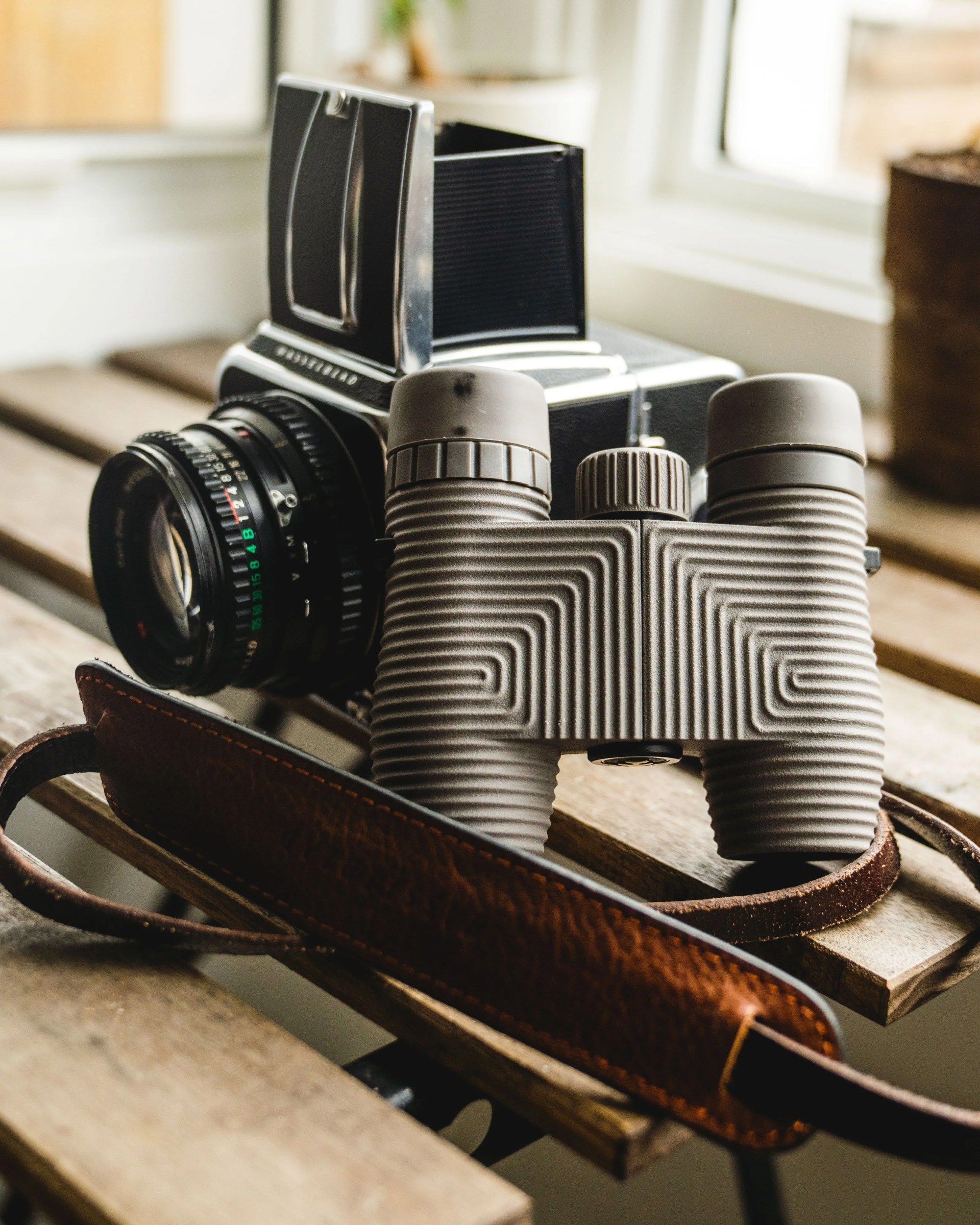 nocs provision binoculars