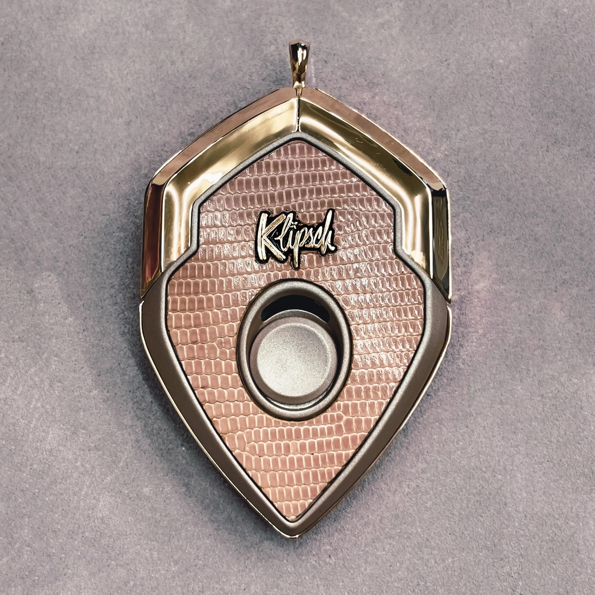 a closed klipsch ear bud case