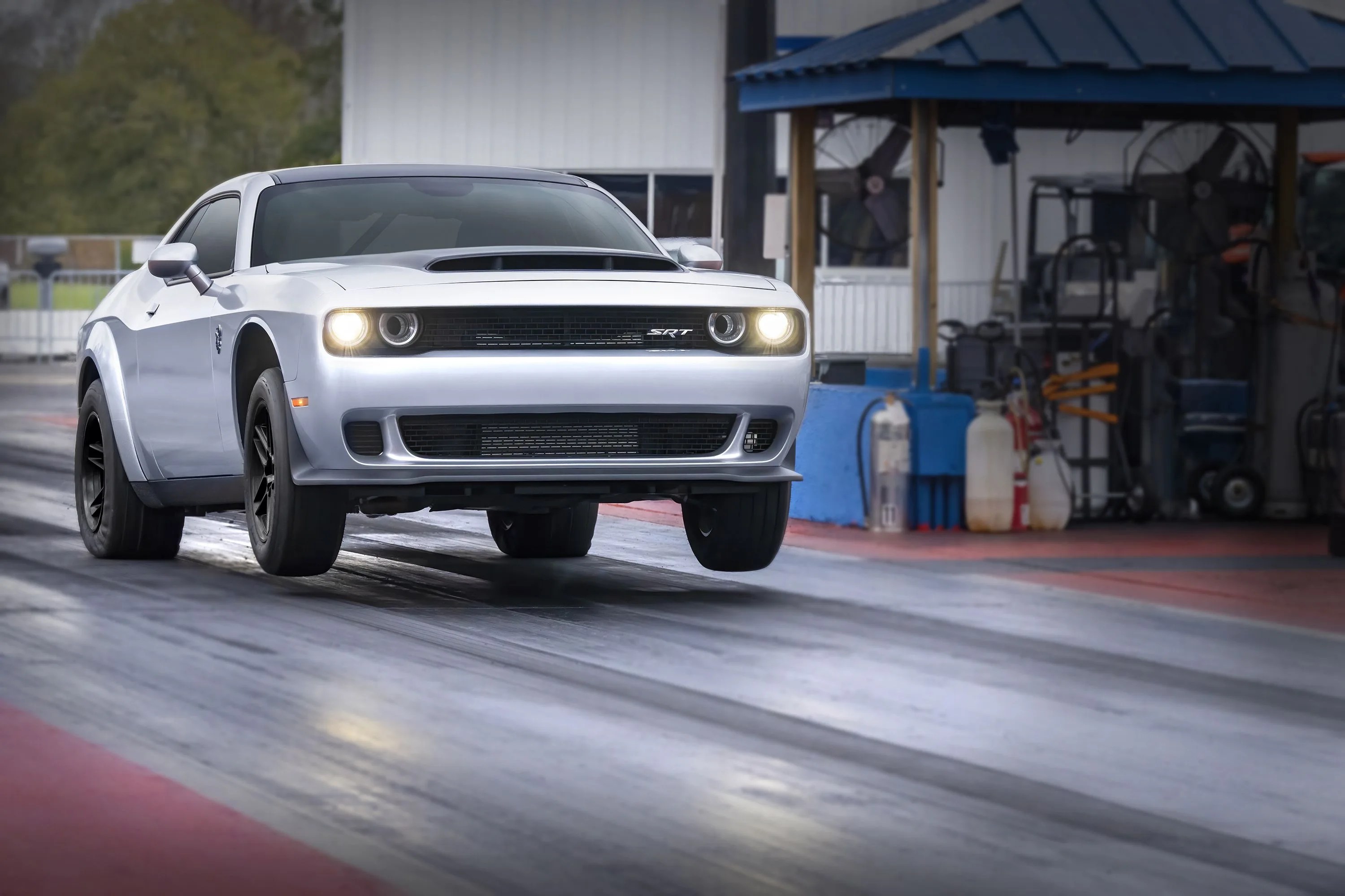 dodge challenger srt demon on drag strip
