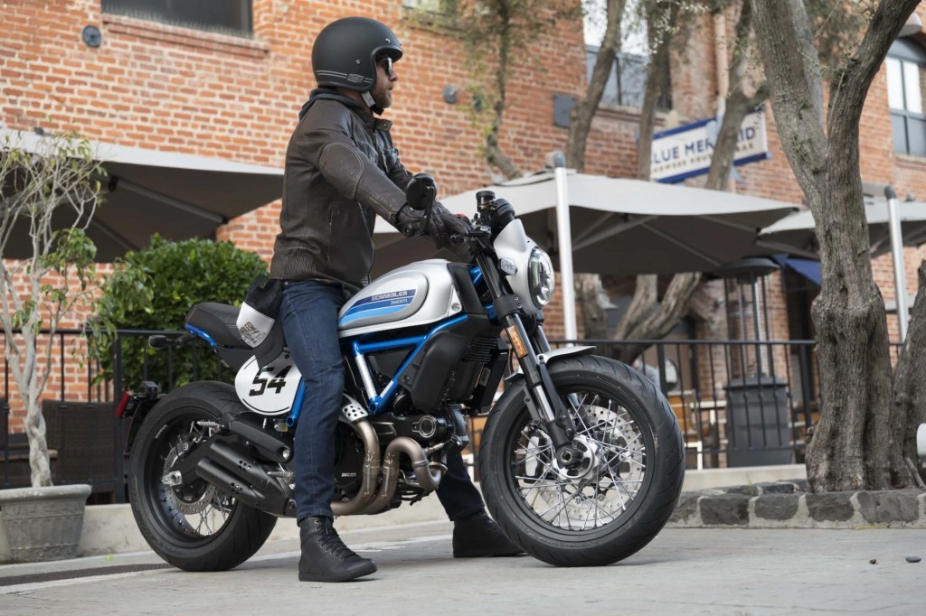 ducati cafe racer