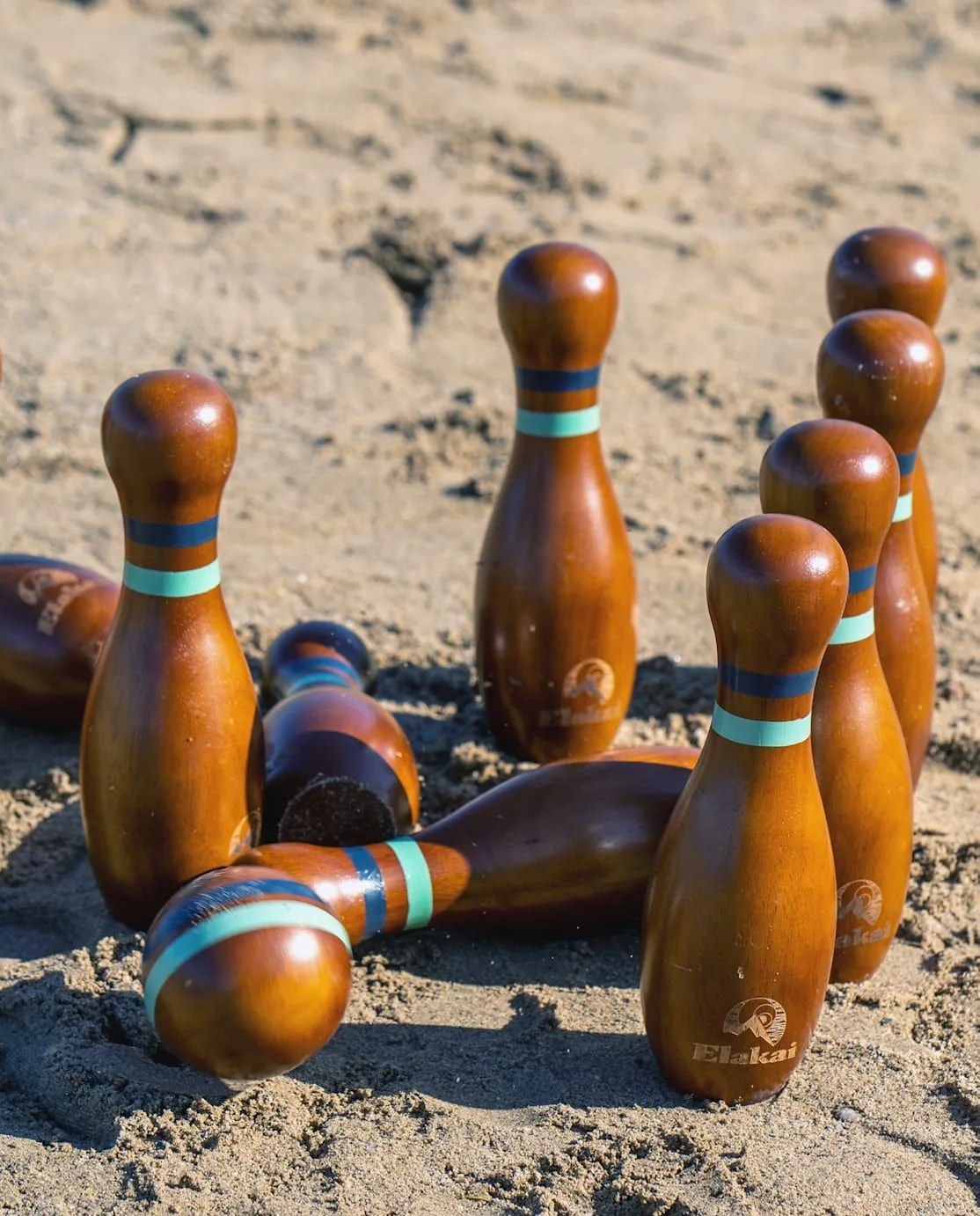 elakai outdoor lawn bowling set