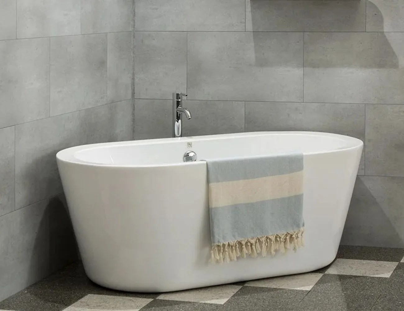 a bathtub in a bathroom