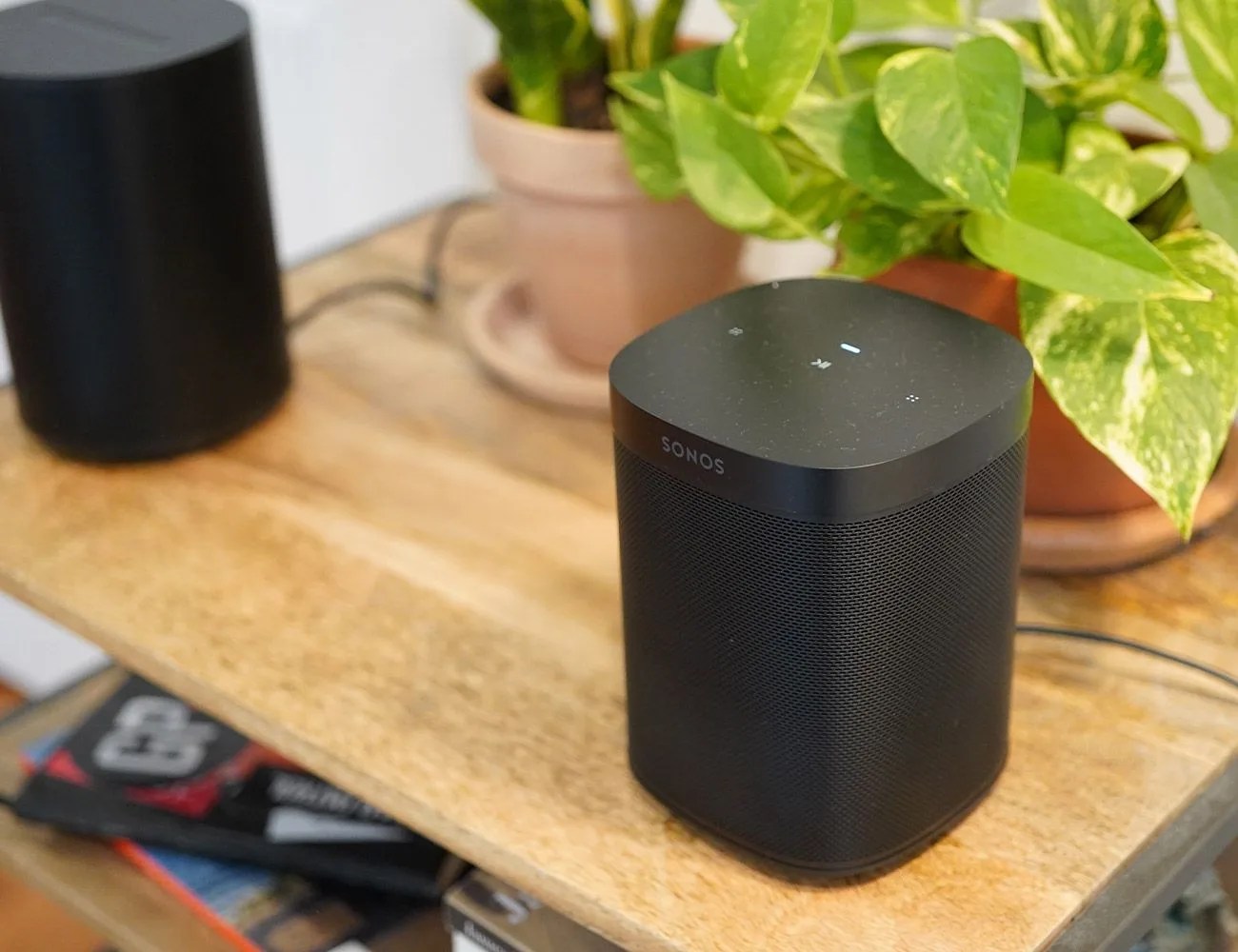 Sonos Era 100 vs One speakers