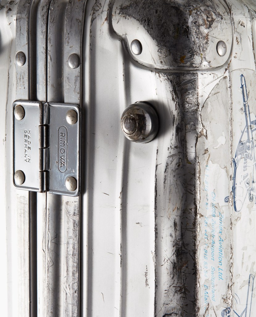 rimowa luggage hard shell