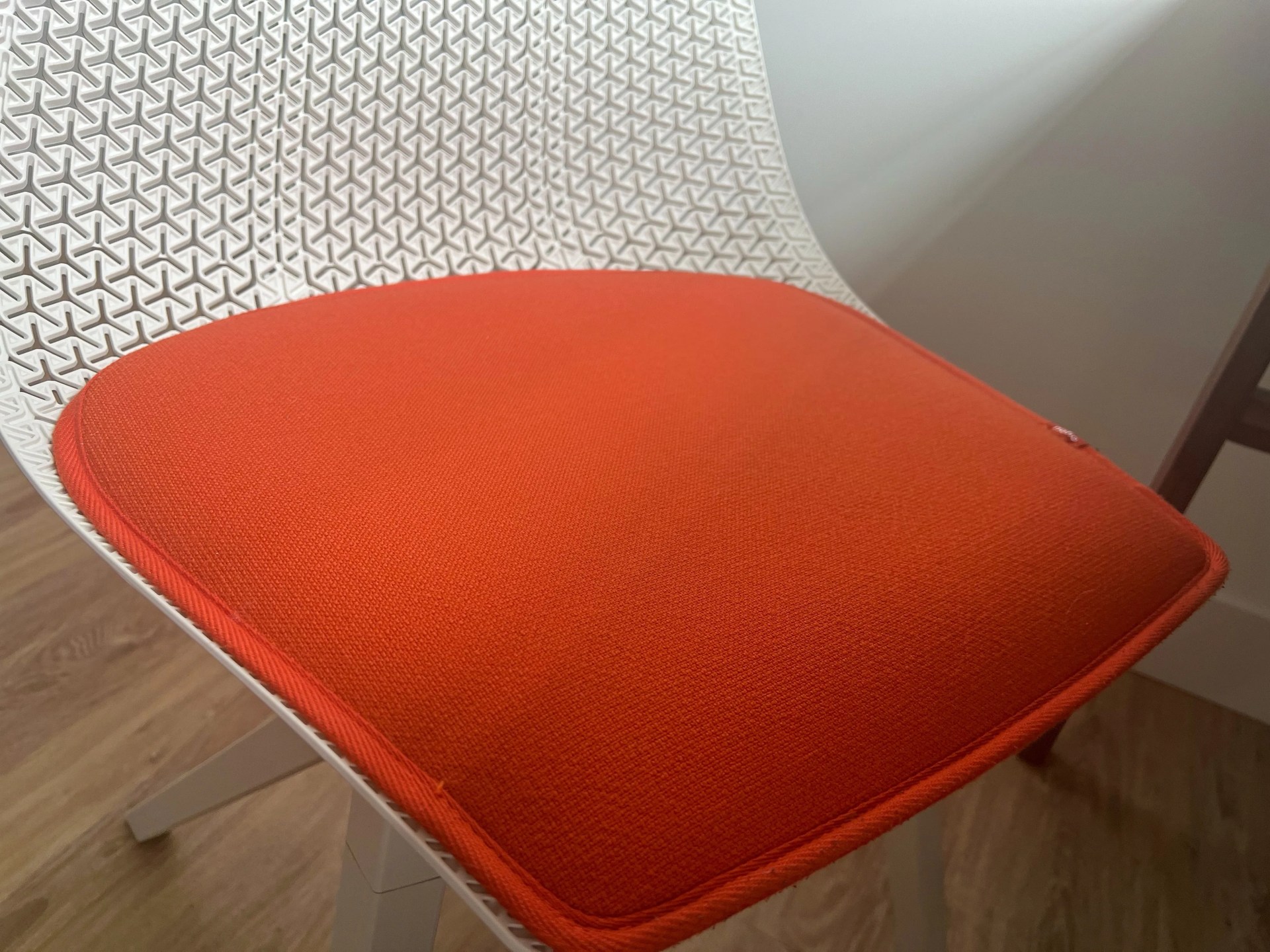 noho move chair in an office