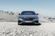 mercedes benz e klasse, amg line exterieur verdesilber interieur nappaleder nevagrauschwarz, mittelkonsole in metall mischgewebe silber hell mercedes benz e class amg line exterior verde silver interior nappa leather neva greyblack, light silver metallic mixed fabric centre console