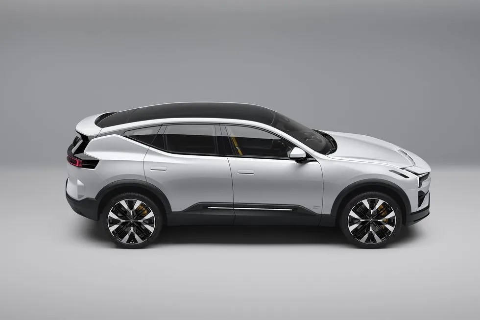 polestar 3 from the side with a blank background