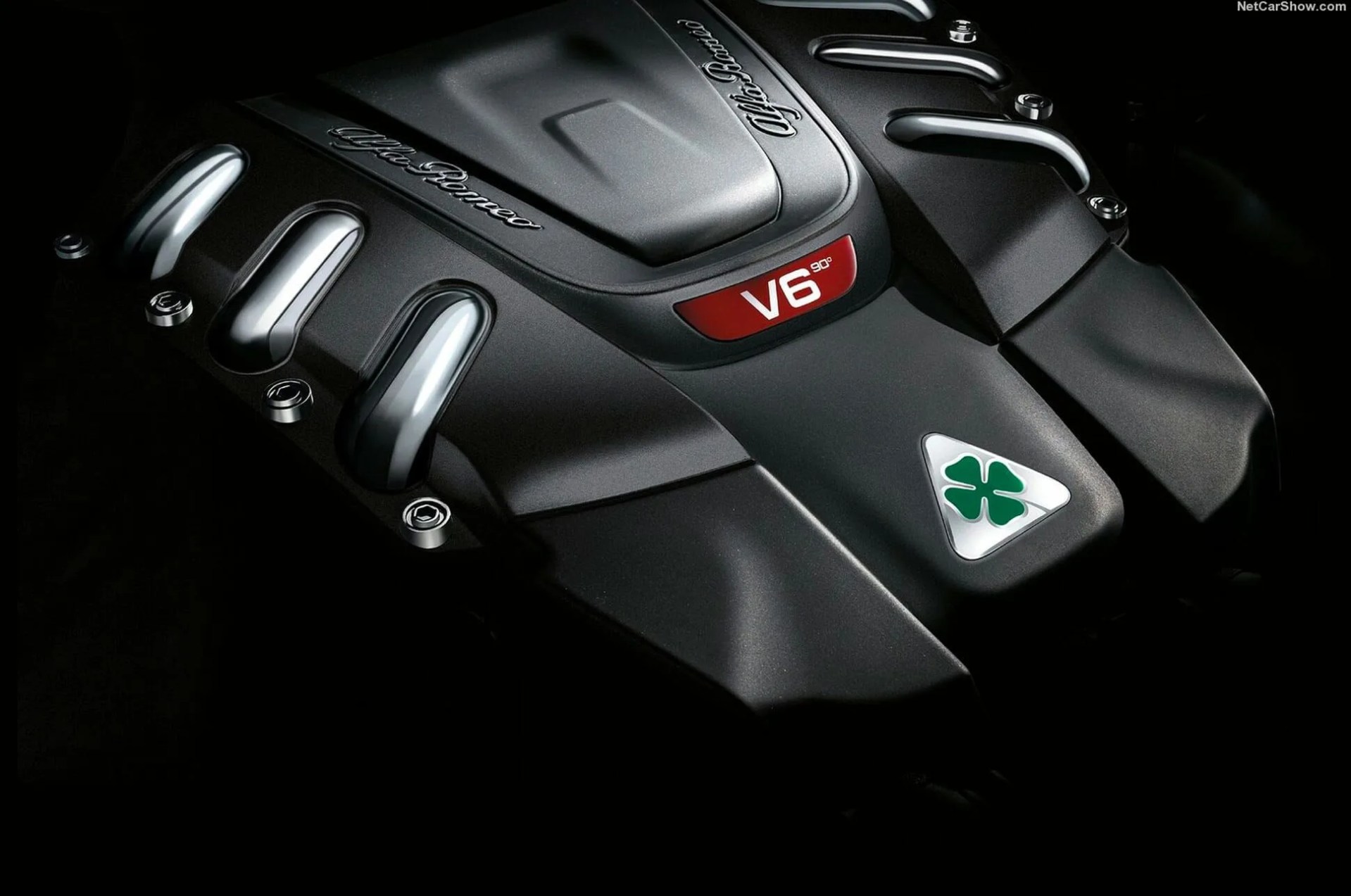 alfa romeo giulia quadrifoglio engine