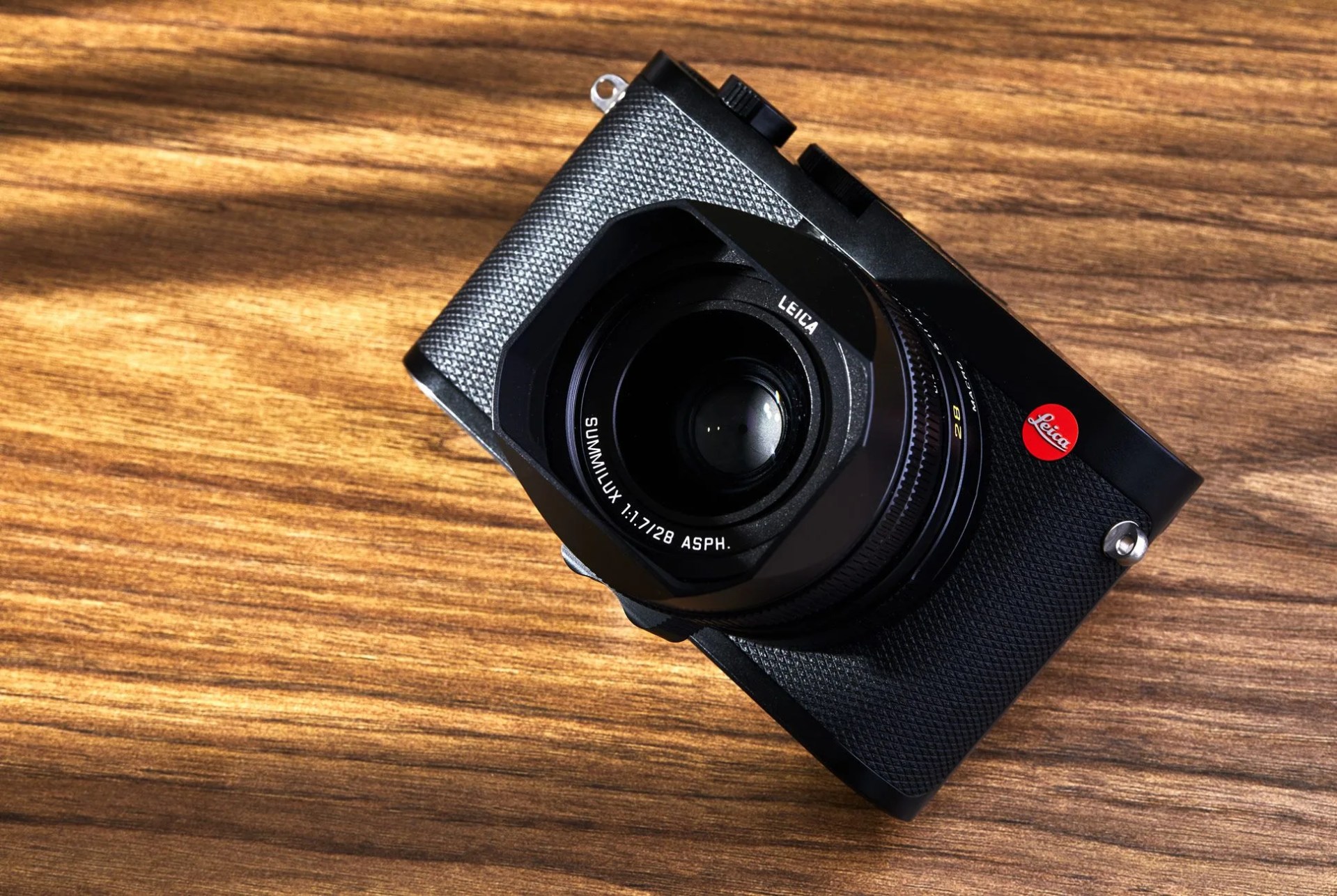 leica q2