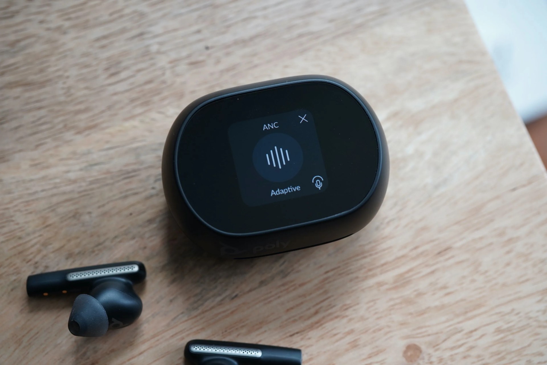 poly voyager 60 earbuds
