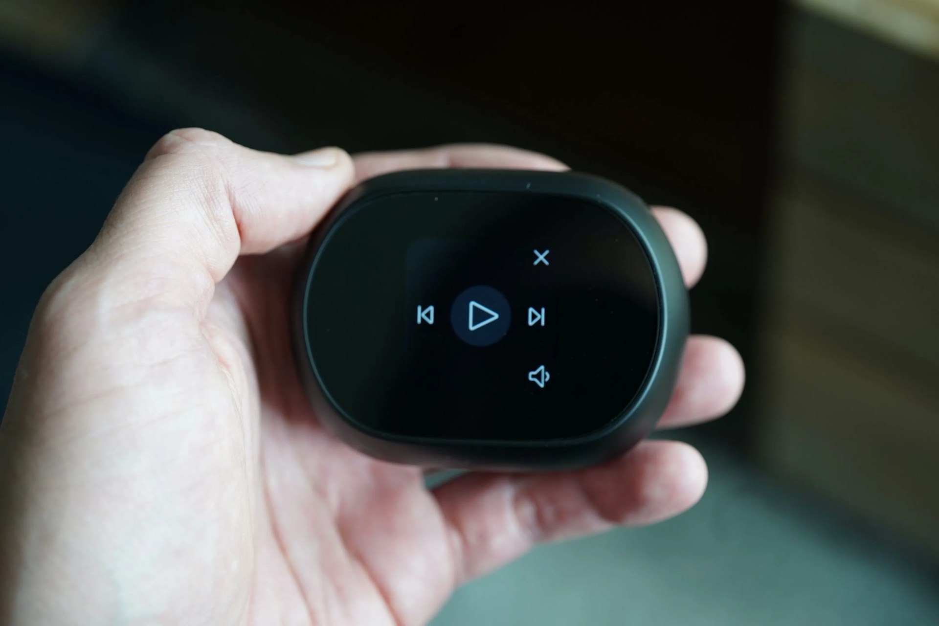 poly voyager 60 earbuds