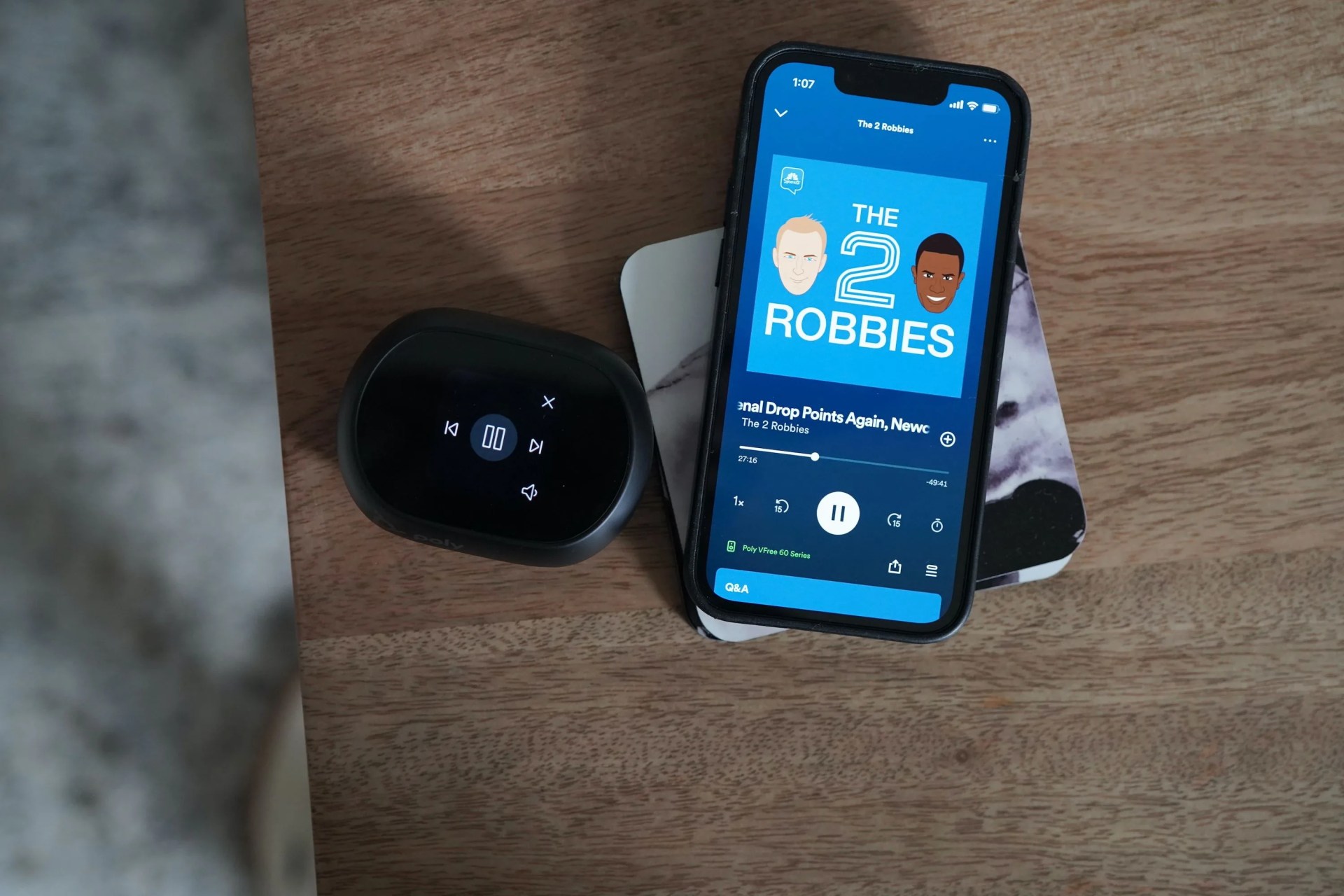 poly voyager earbuds