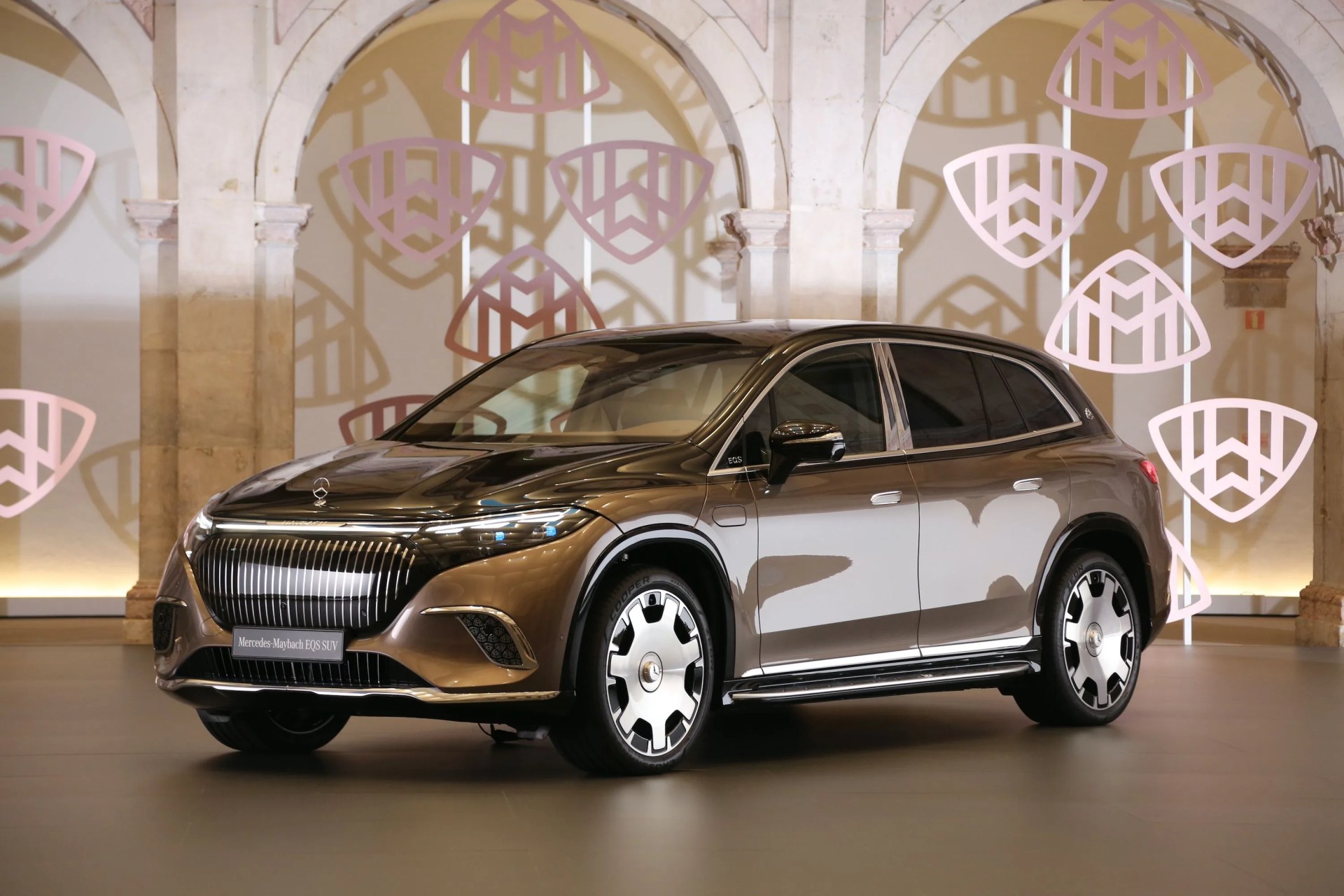 mercedes maybach eqs suv 2024