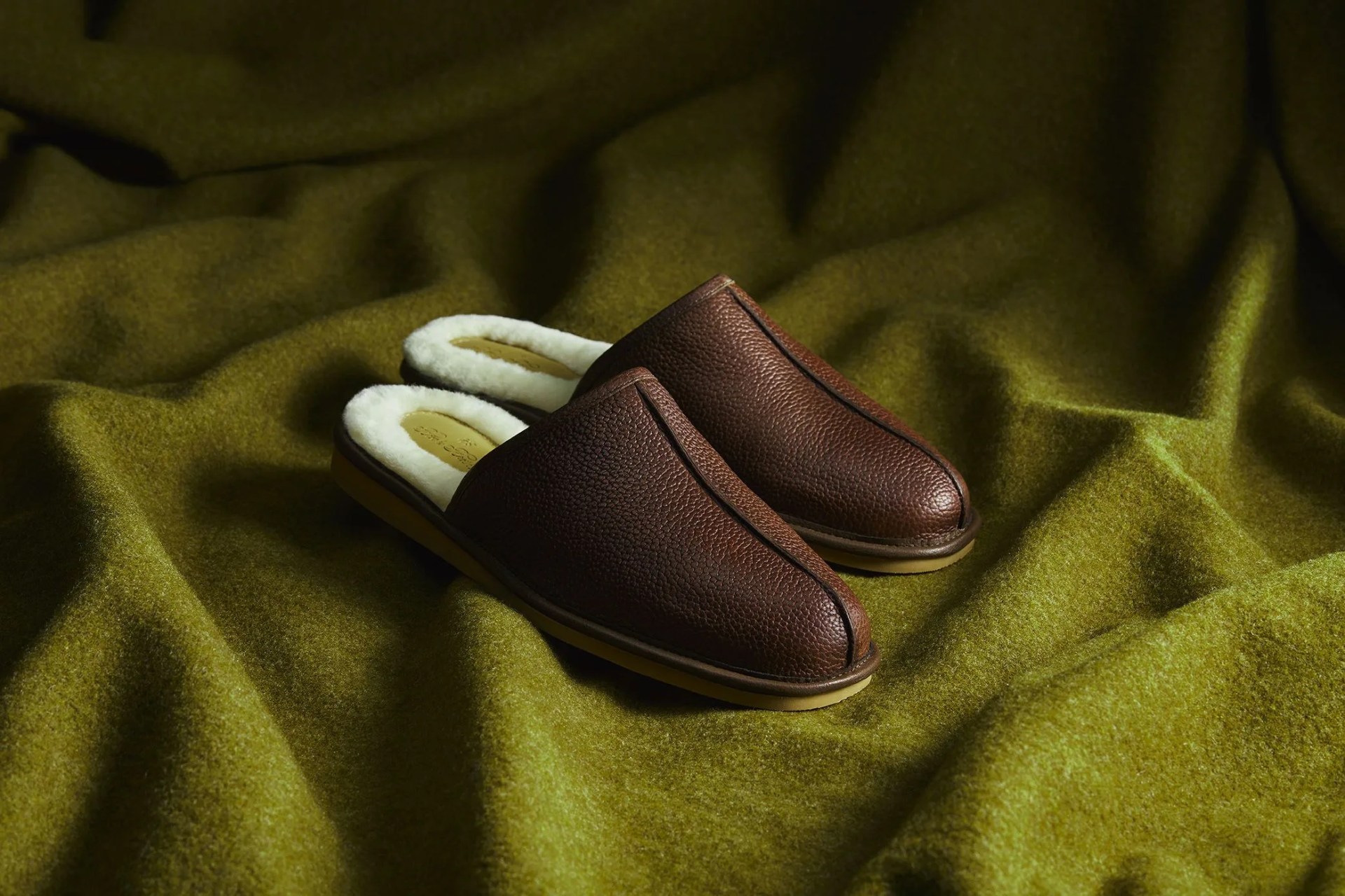 vail shearling scuff slipper