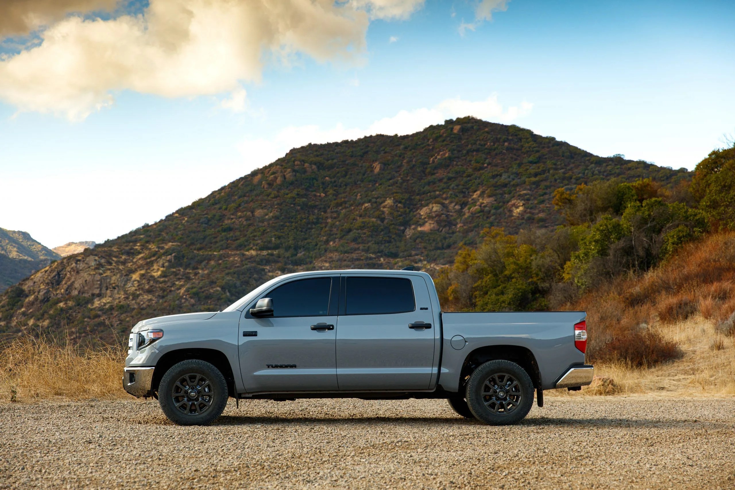 toyota tundra trail