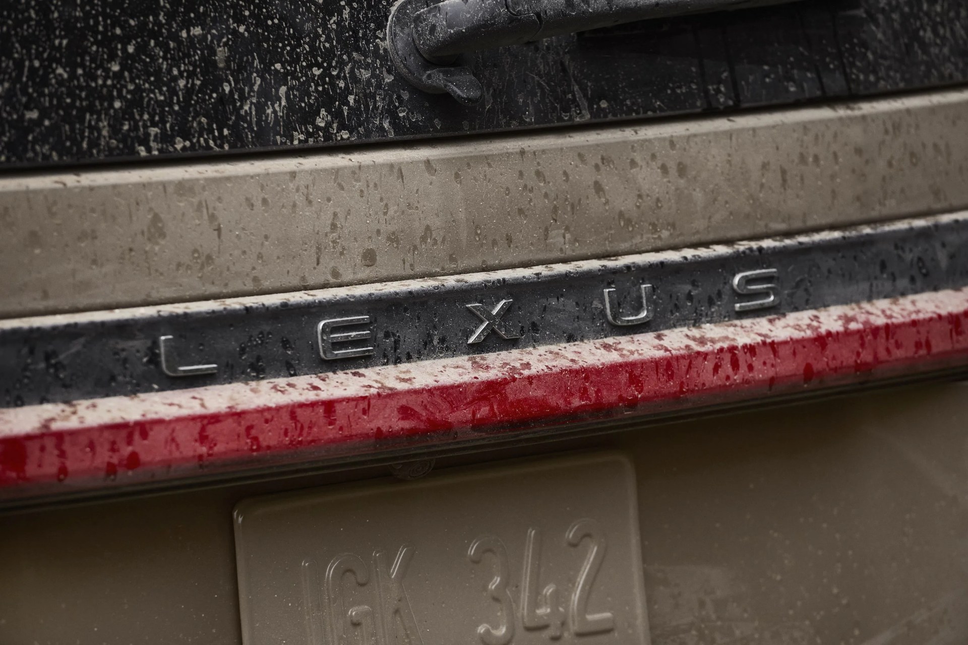 lexus gx tailgate teaser image