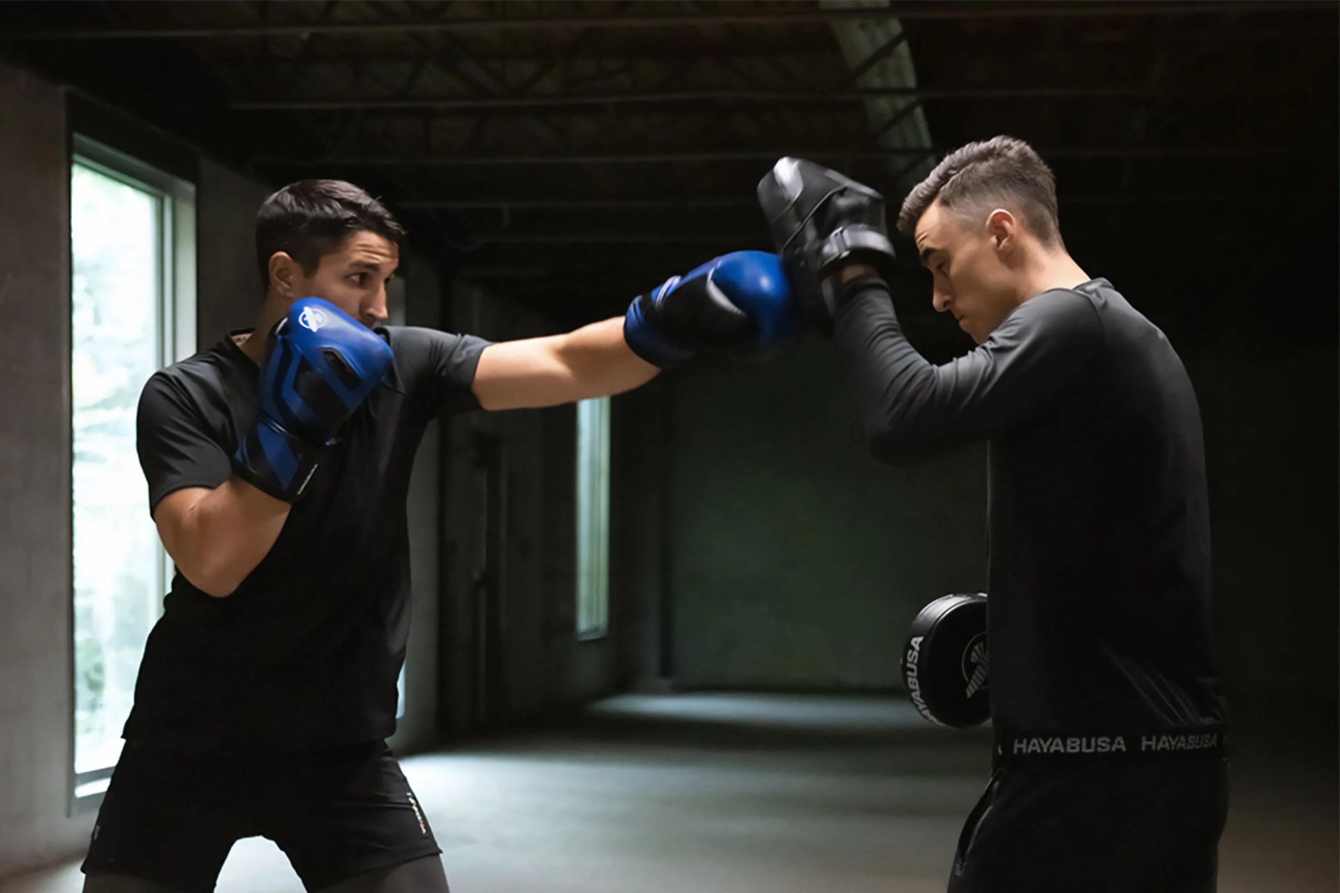 two men boxing