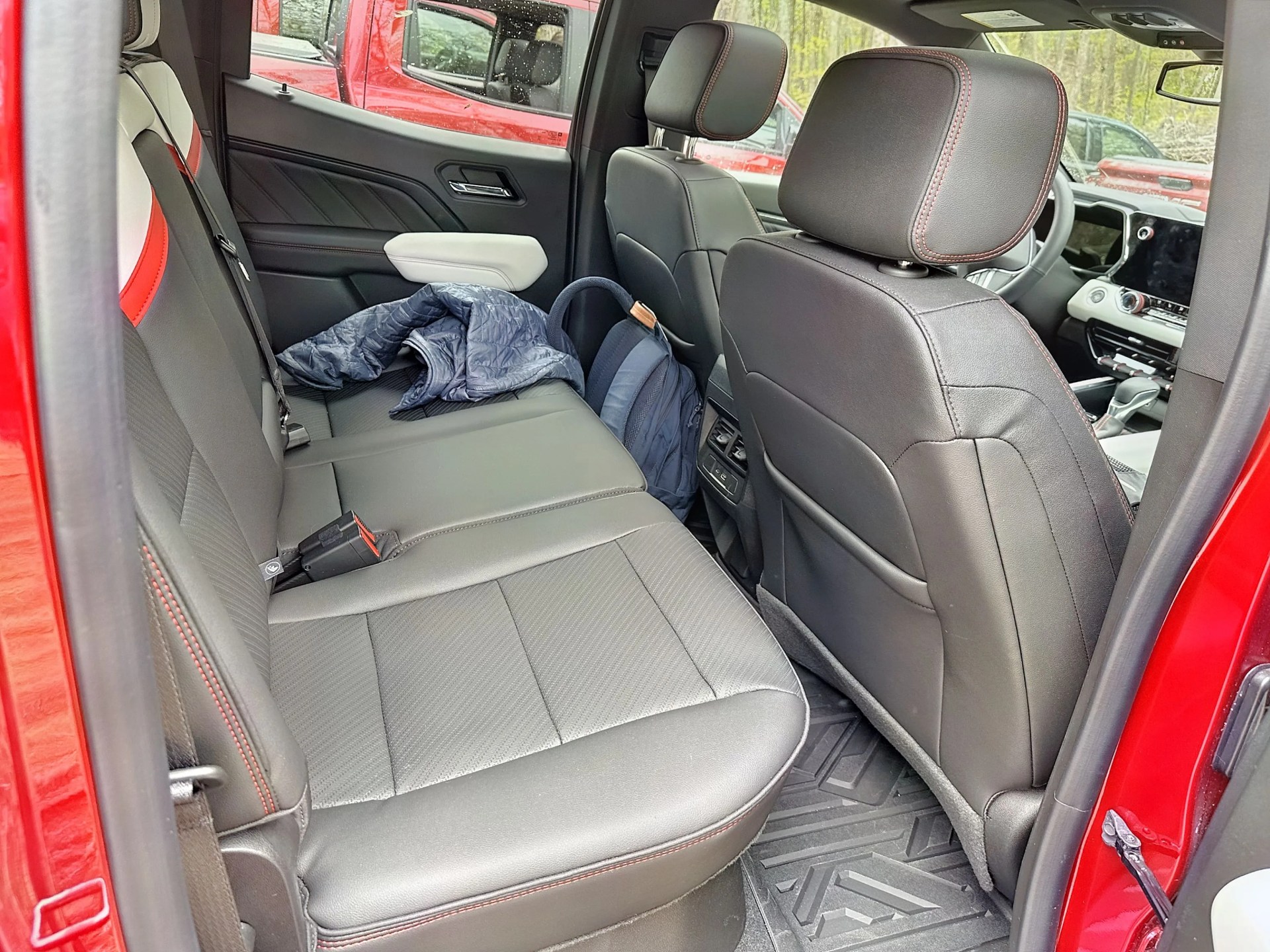 gmc canyon at4x rear seat area
