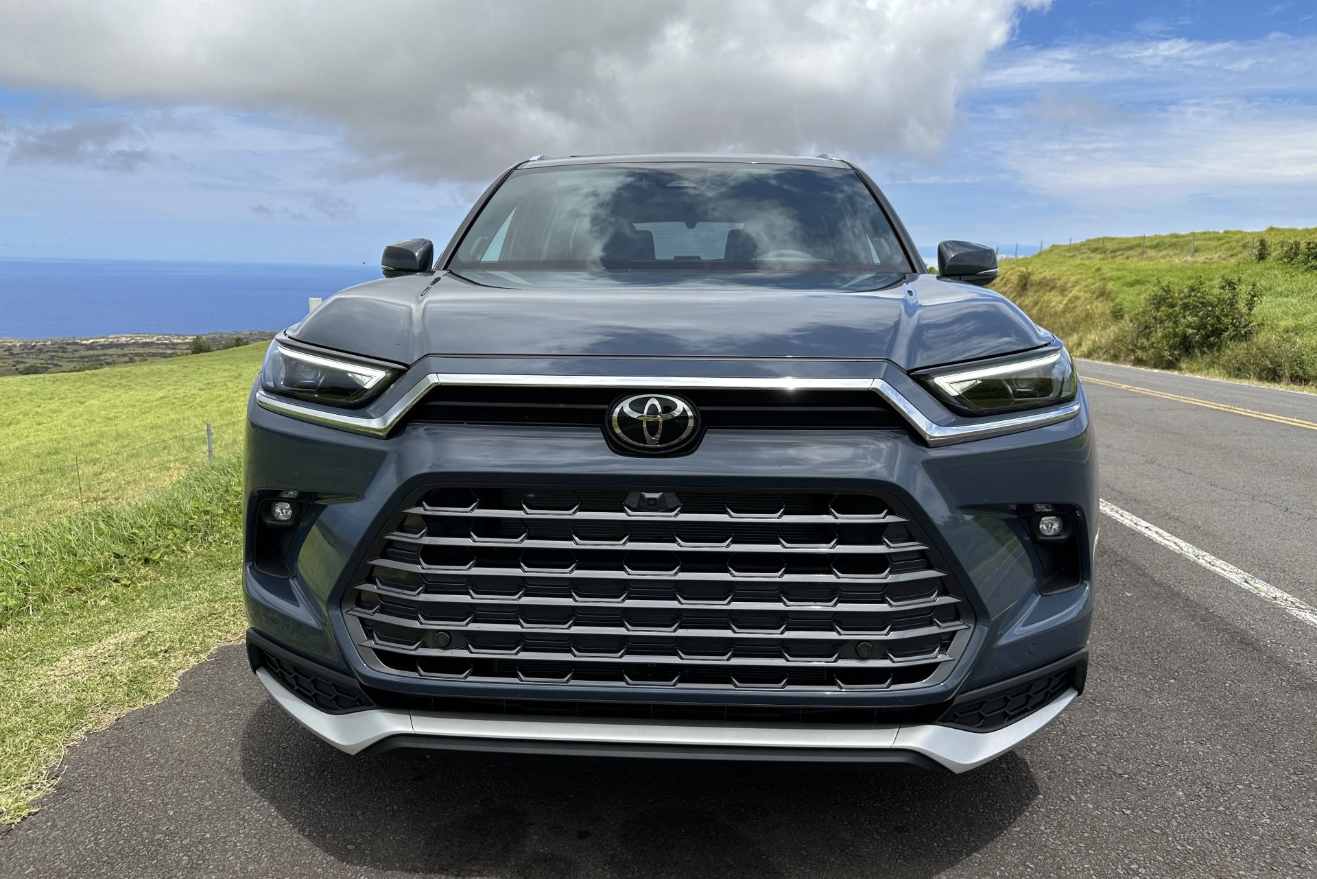 toyota grand highlander grille
