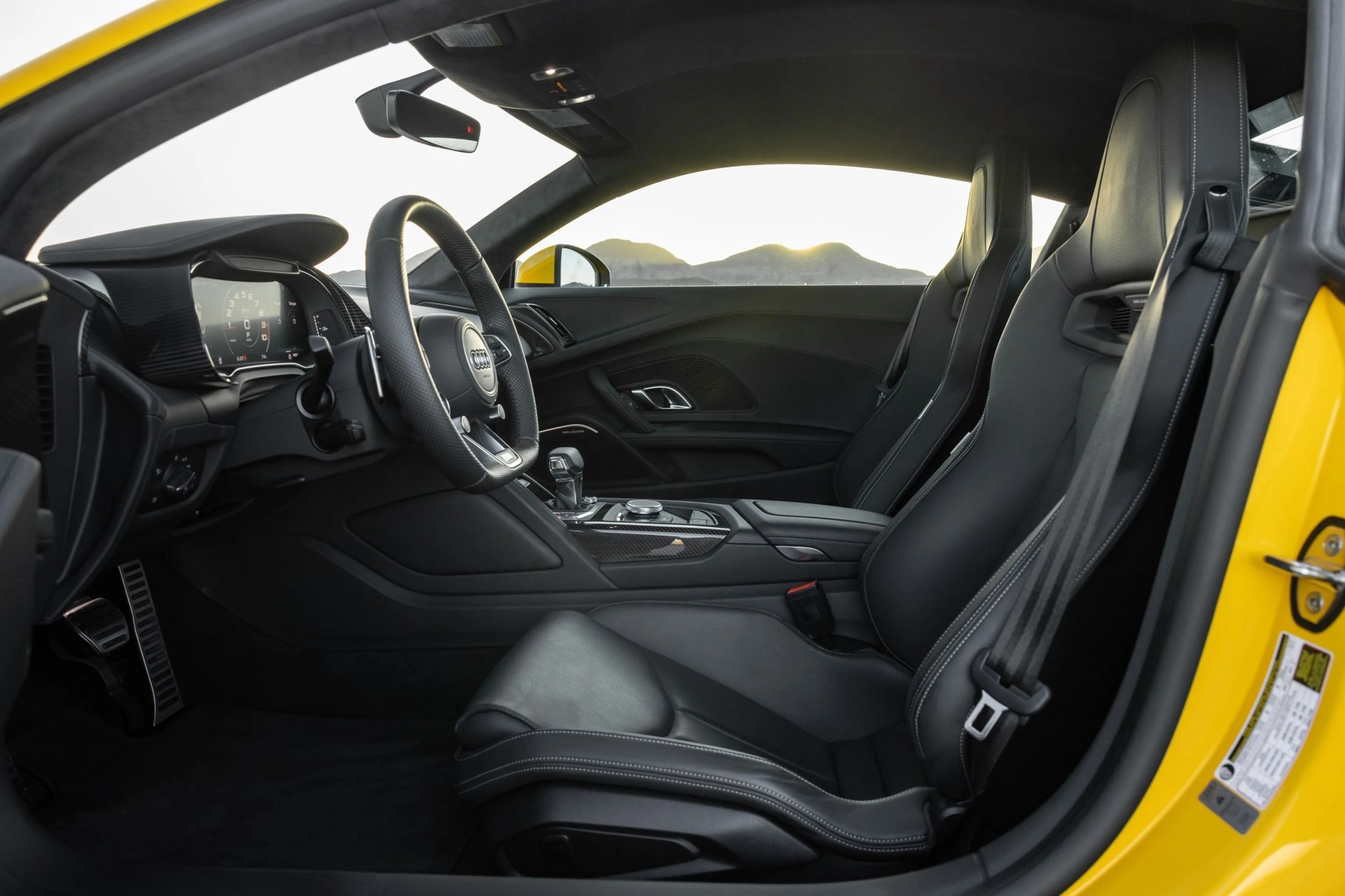 audi r8 interior