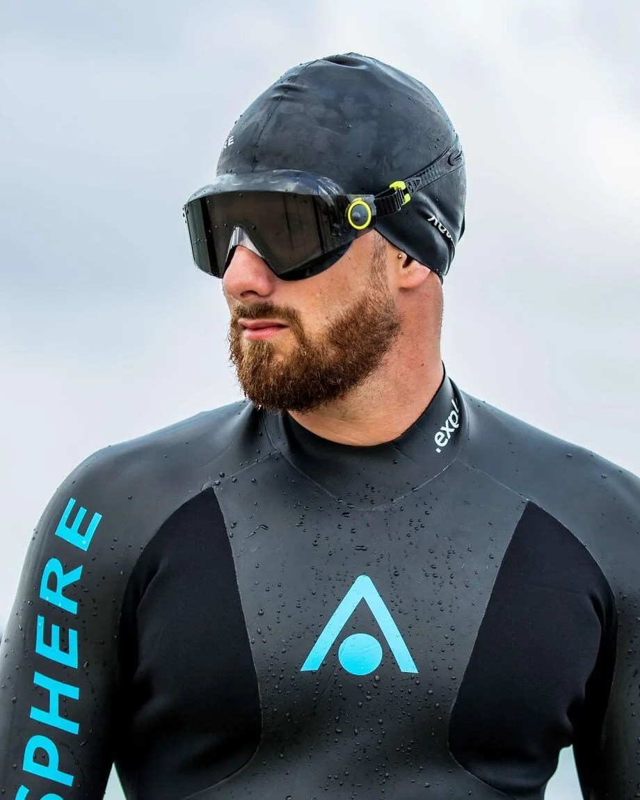 man wearing aqua sphere defy ultra swim mask