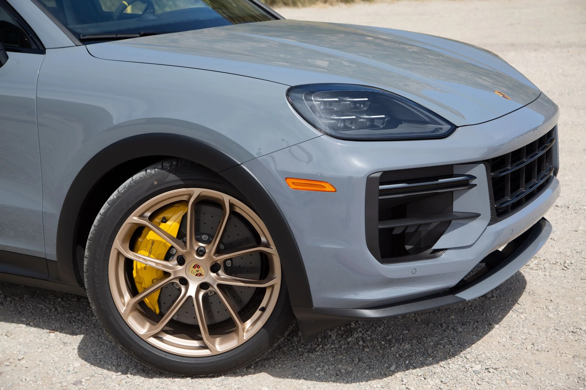 2024 porsche cayenne