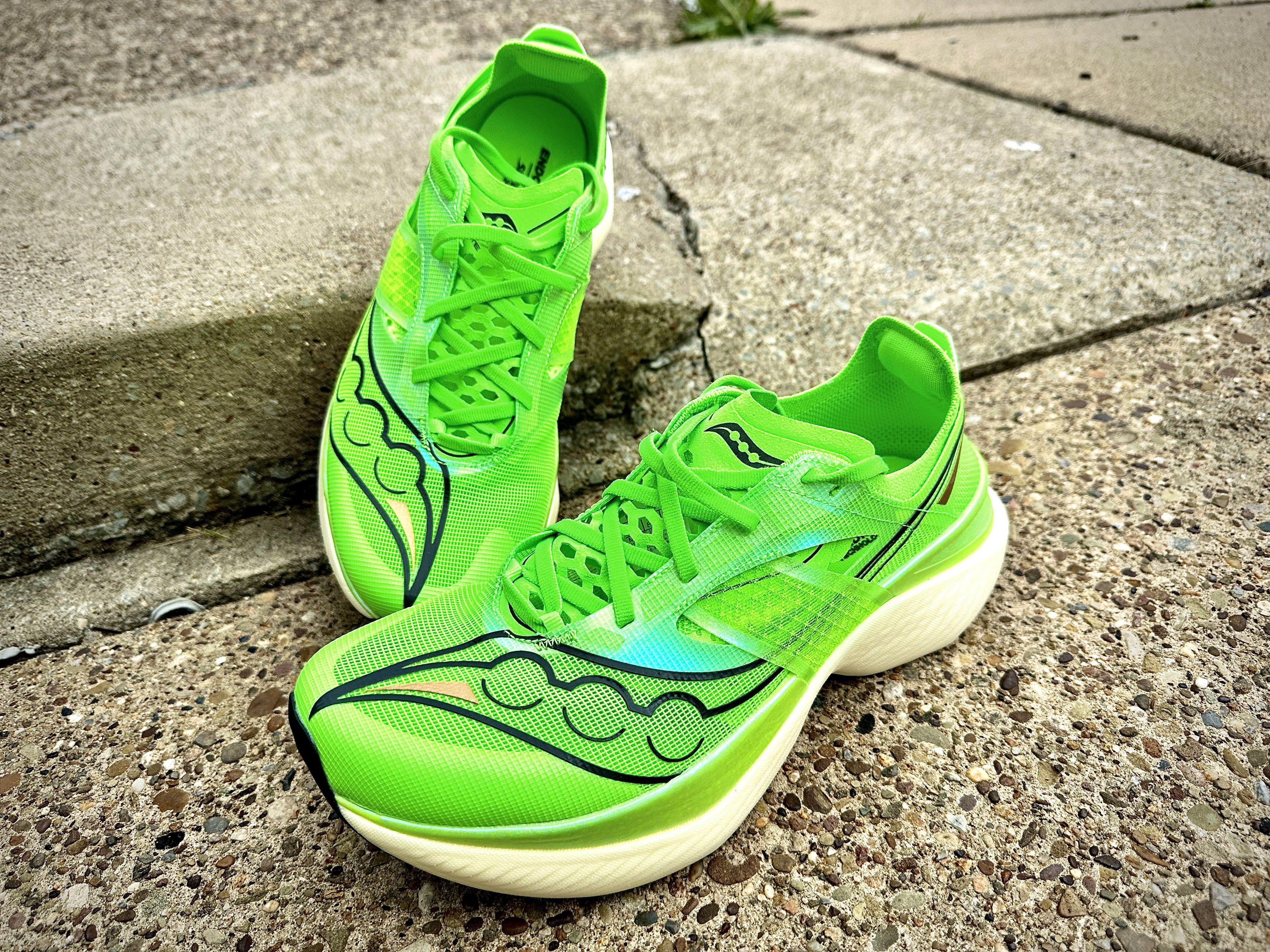 saucony endrophin elite sneaker