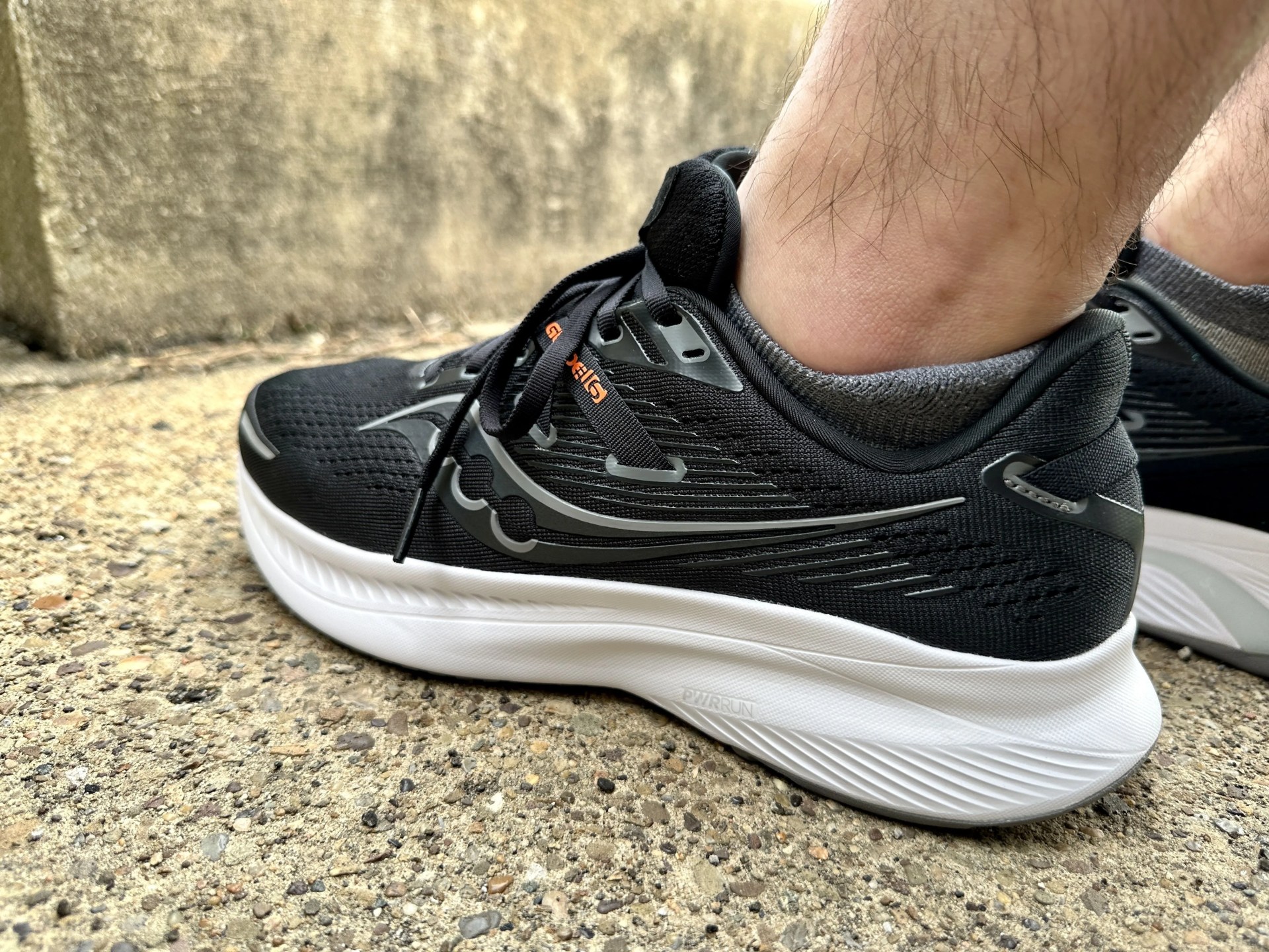 saucony guide 16