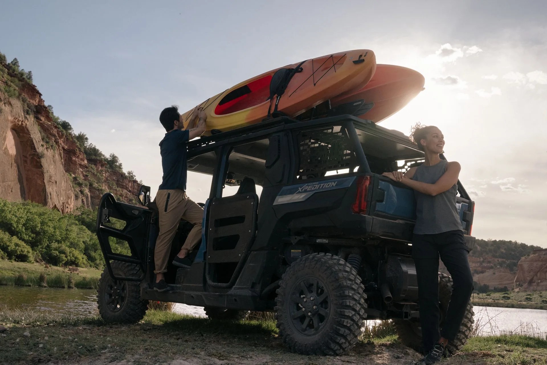 polaris xpedition with kayaks