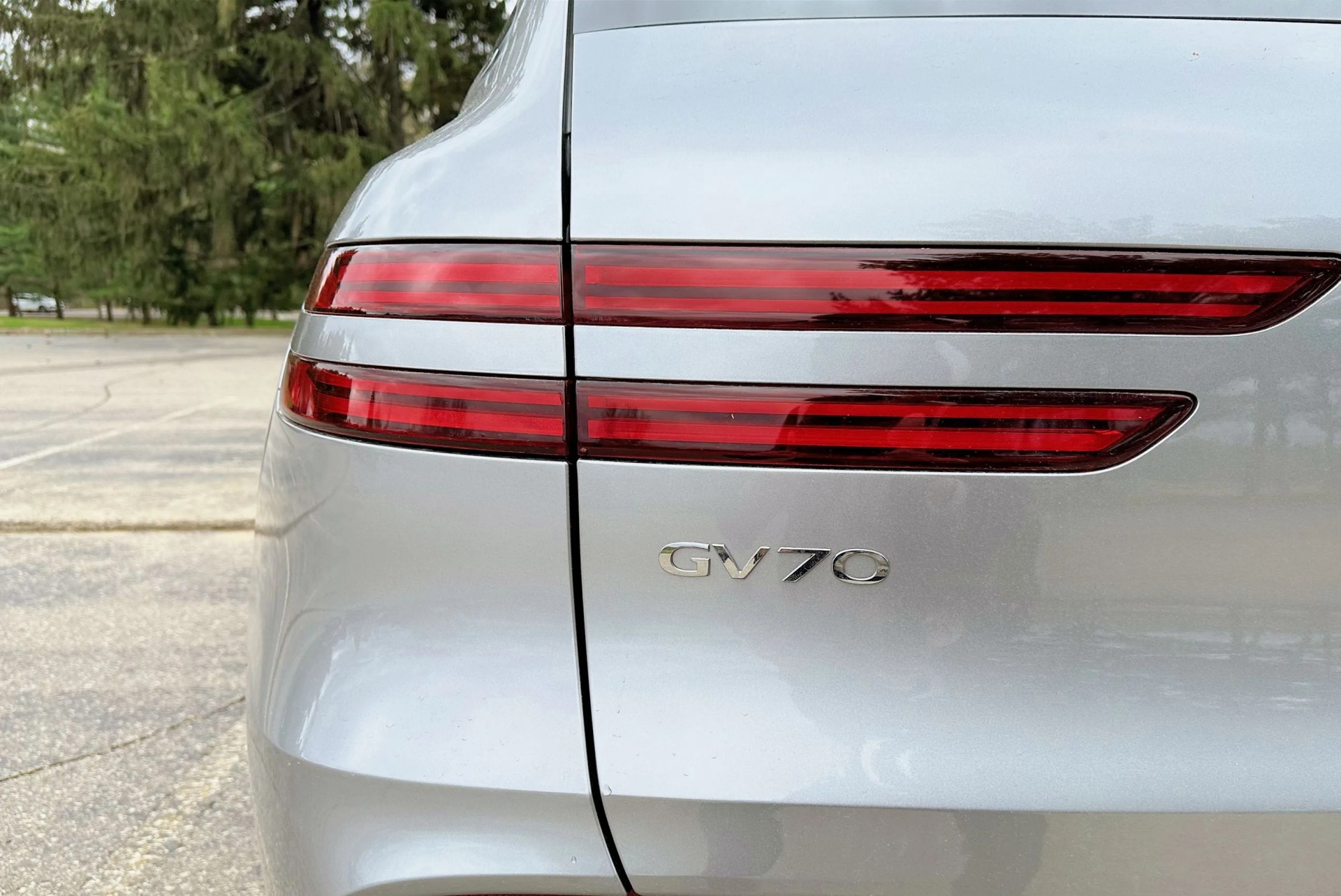 genesis electrified gv70
