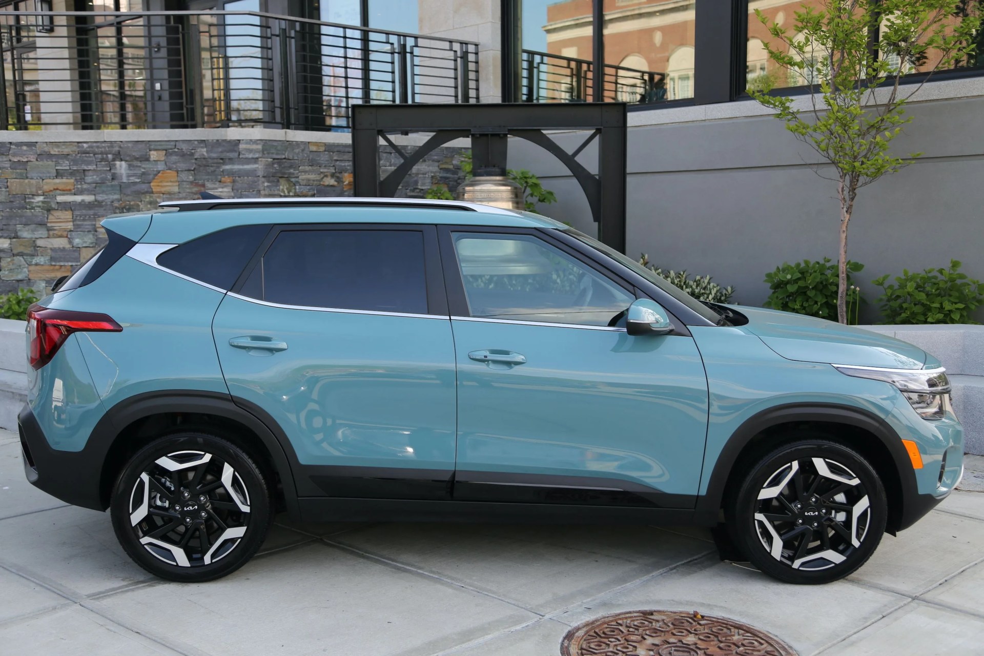 kia seltos 2024 blue