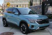 kia seltos 2024 blue