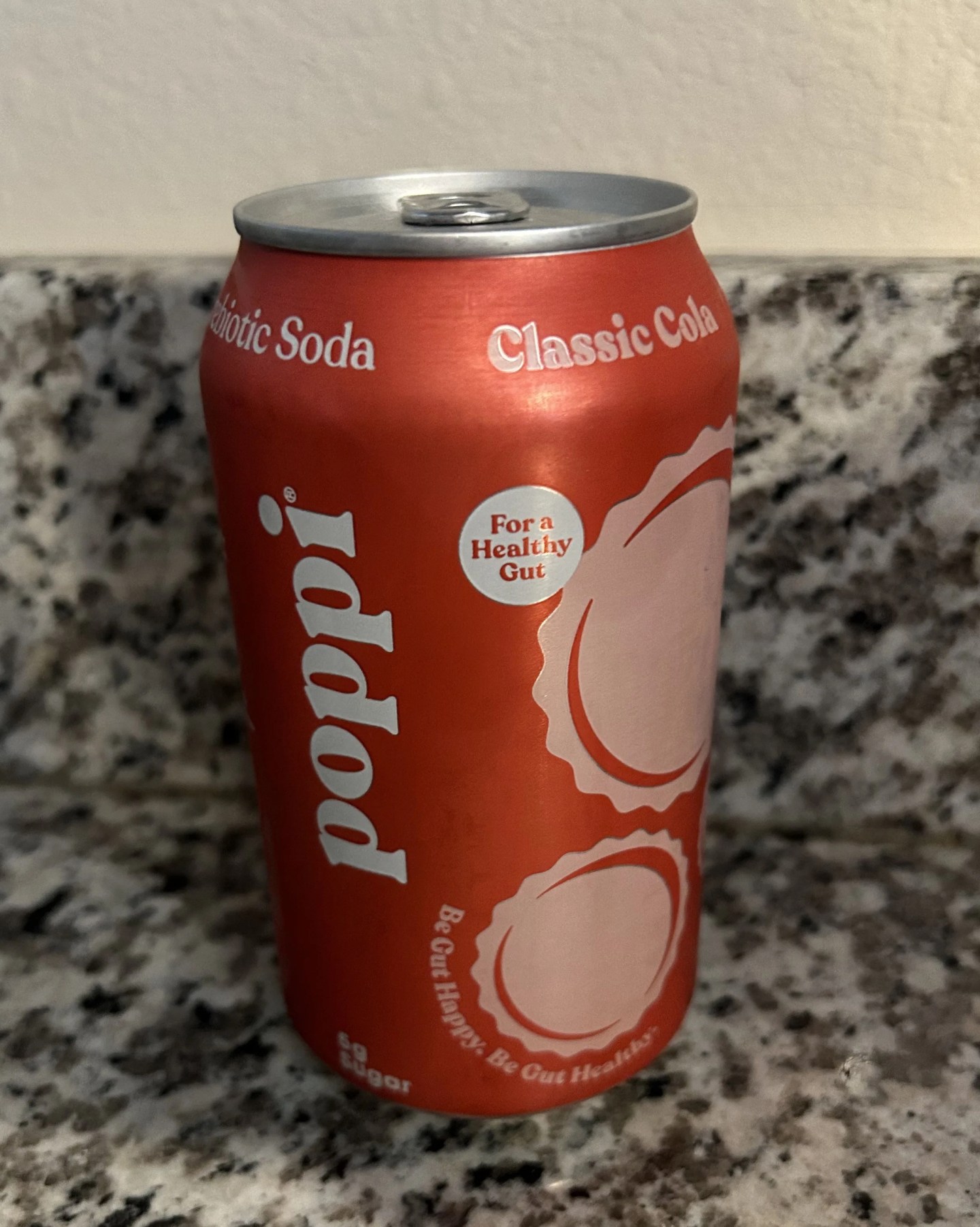 a can of poppi cola