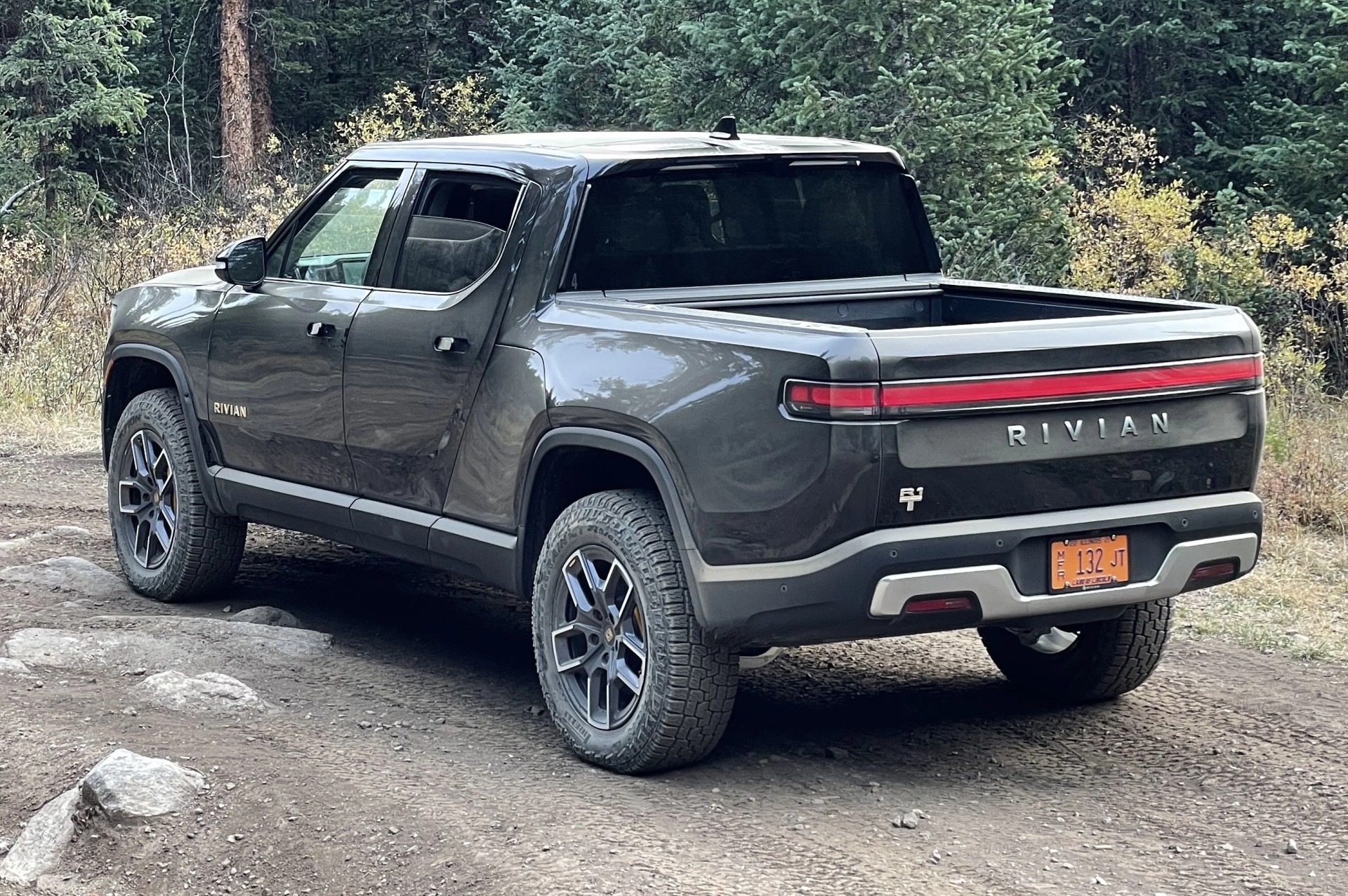 rivian r1t