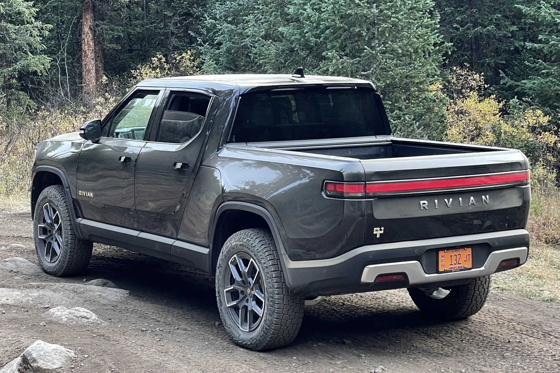 rivian r1t