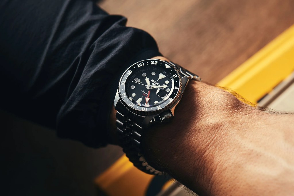 seiko 5 sports skx sports style gmt